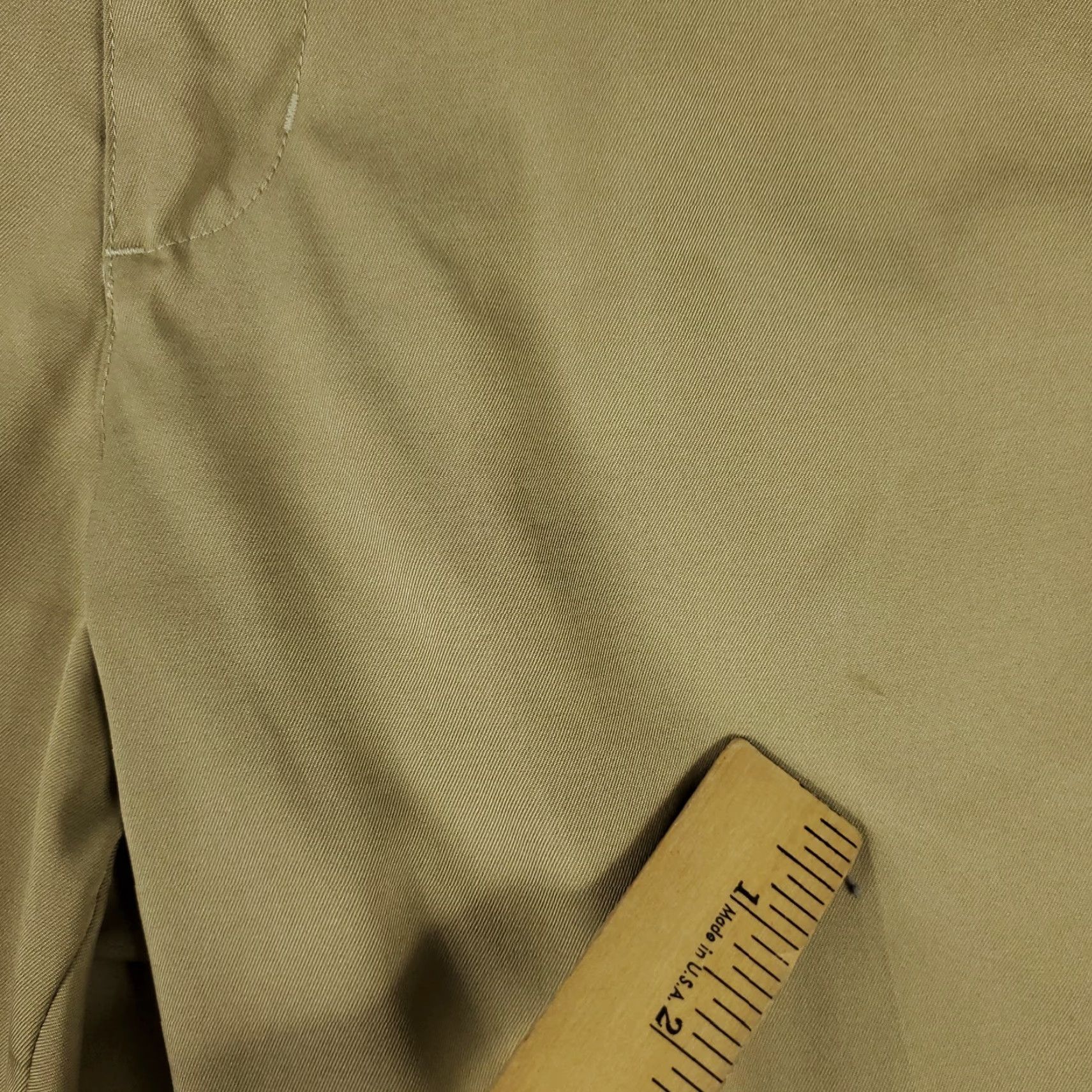 Nike Nike Shorts Mens Size 40 Beige Swoosh Golf Dri Fit Casual Flat Front Chino Size US 40 / EU 56 - 3 Thumbnail
