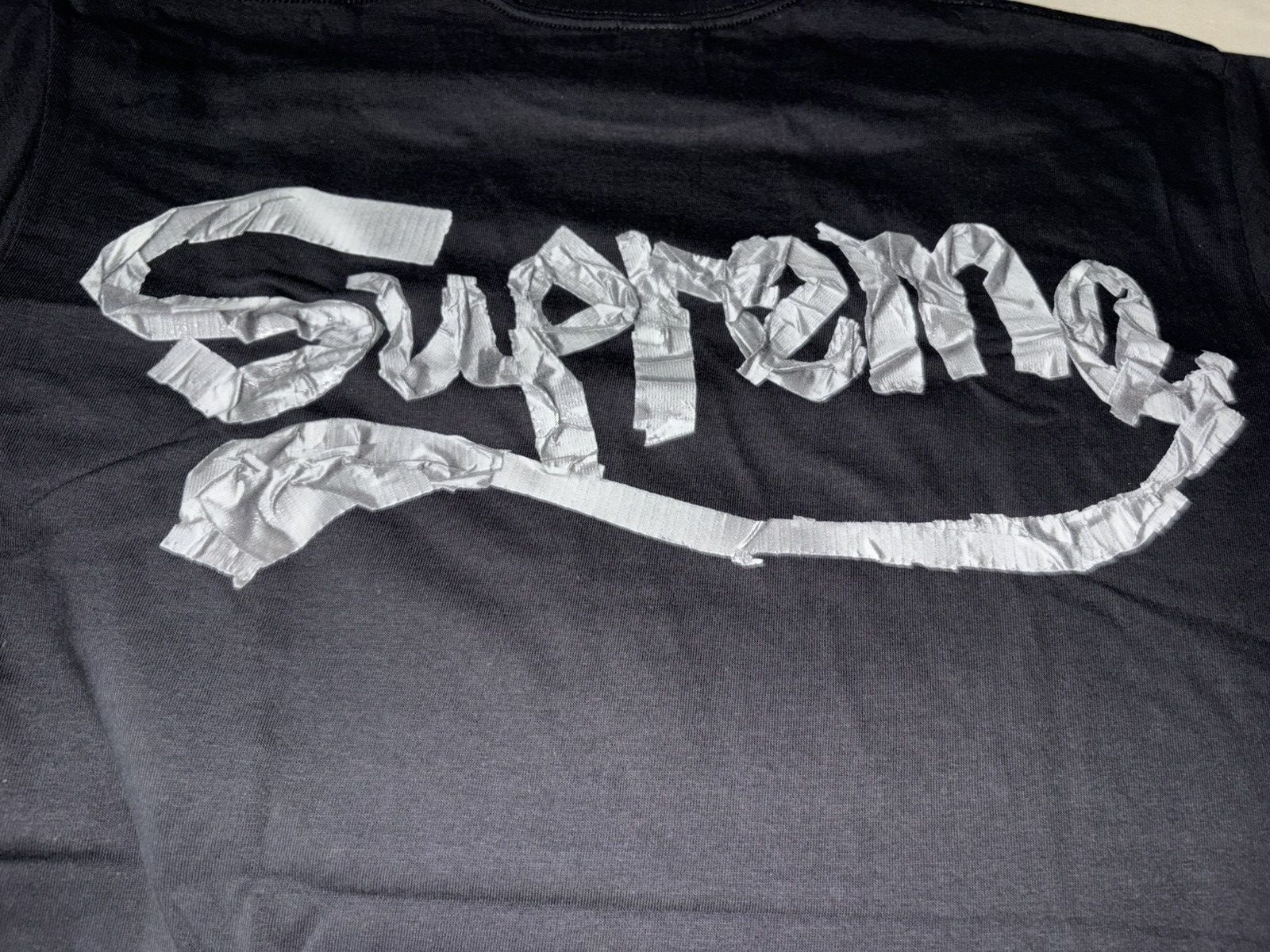 トップス Supreme Tape Tee Buy Supreme Tape Tee 'Black' - SS25T8 BLACK | GOAT