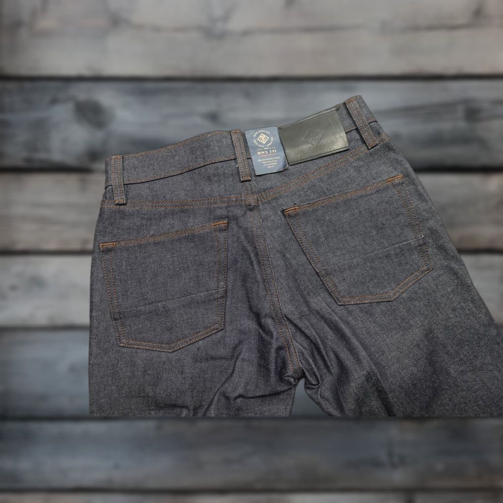 Roark Roark Hwy 133 Jeans Mens 28x32 Blue Raw Denim Slim Fit Tapered Leg NWT Shrink-to-Fit Signature Patch Zip Pockets Cotton Hemp Elastane Size US 28 / EU 44 - 1 Thumbnail