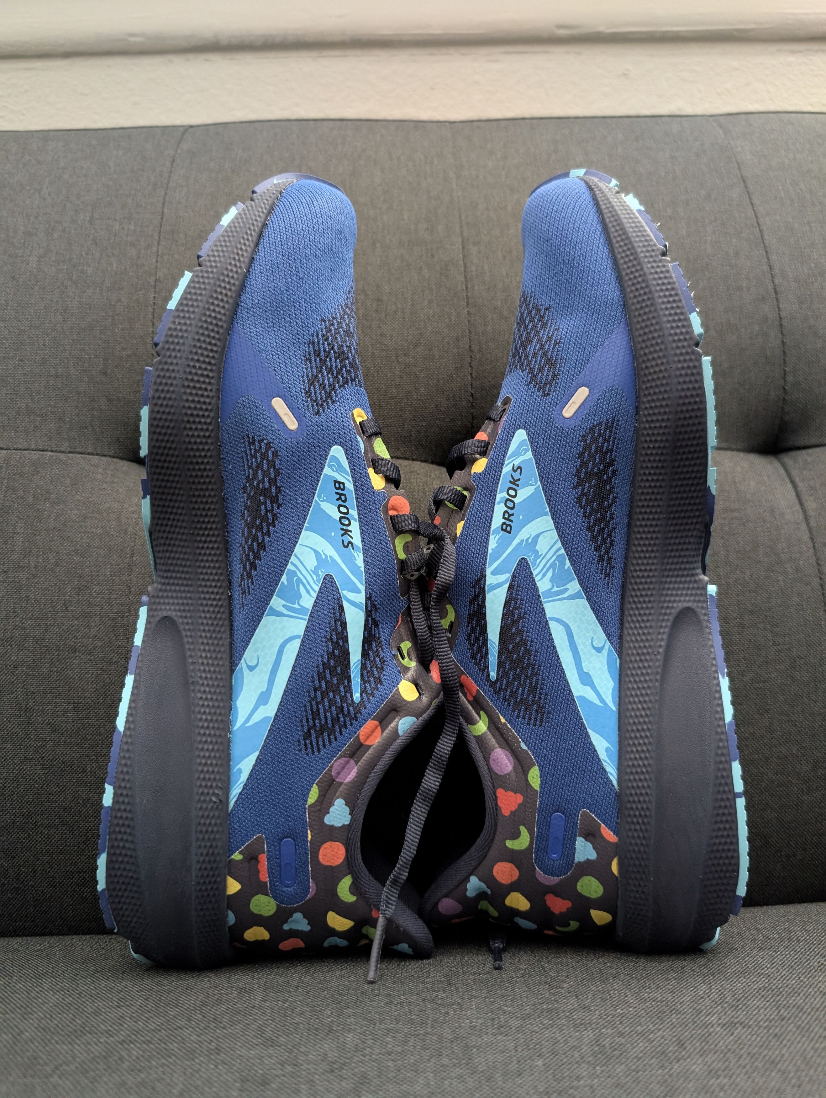 Brooks Brooks Mens Bowl O' Launch 9 Running Shoes 10.5 Blue Cereal Size US 10.5 / EU 43-44 - 4 Thumbnail