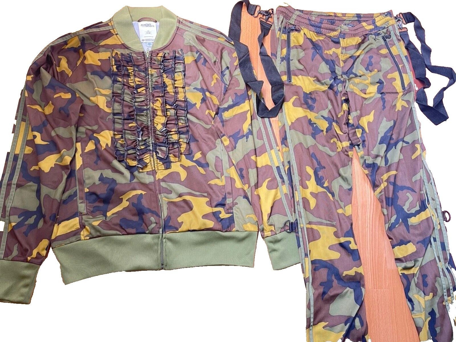 Adidas × Jeremy Scott Adidas Jeremy Scott Tracksuit Camo tuxedo Ruffle Bontage set Size US L / EU 52-54 / 3 - 1 Thumbnail