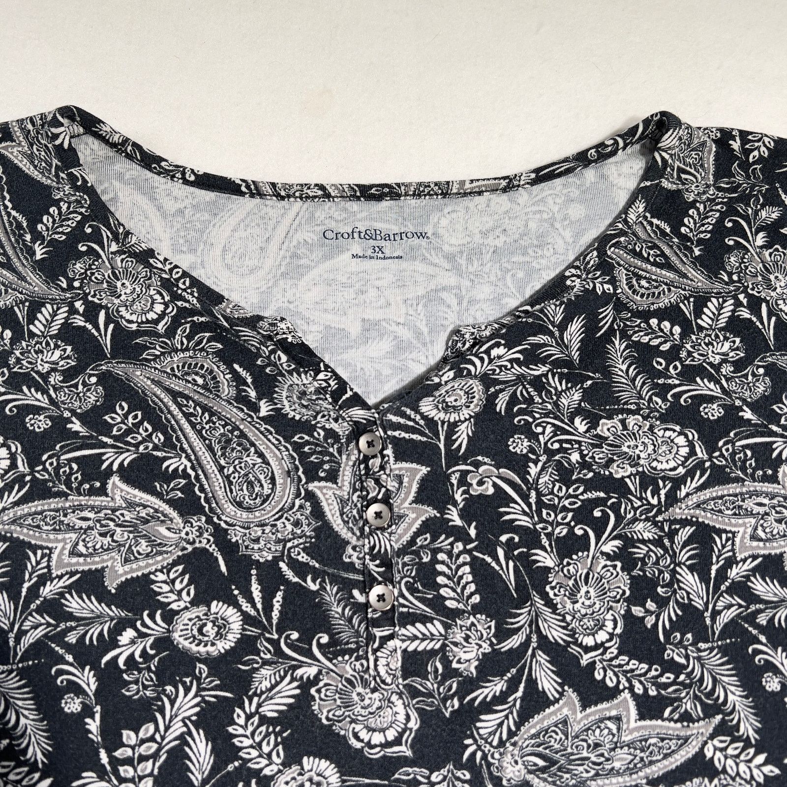 Croft & Barrow Croft & Barrow Shirt 3X Black White Floral Paisley Henley Size 3XL / US 20-22 - 4 Thumbnail