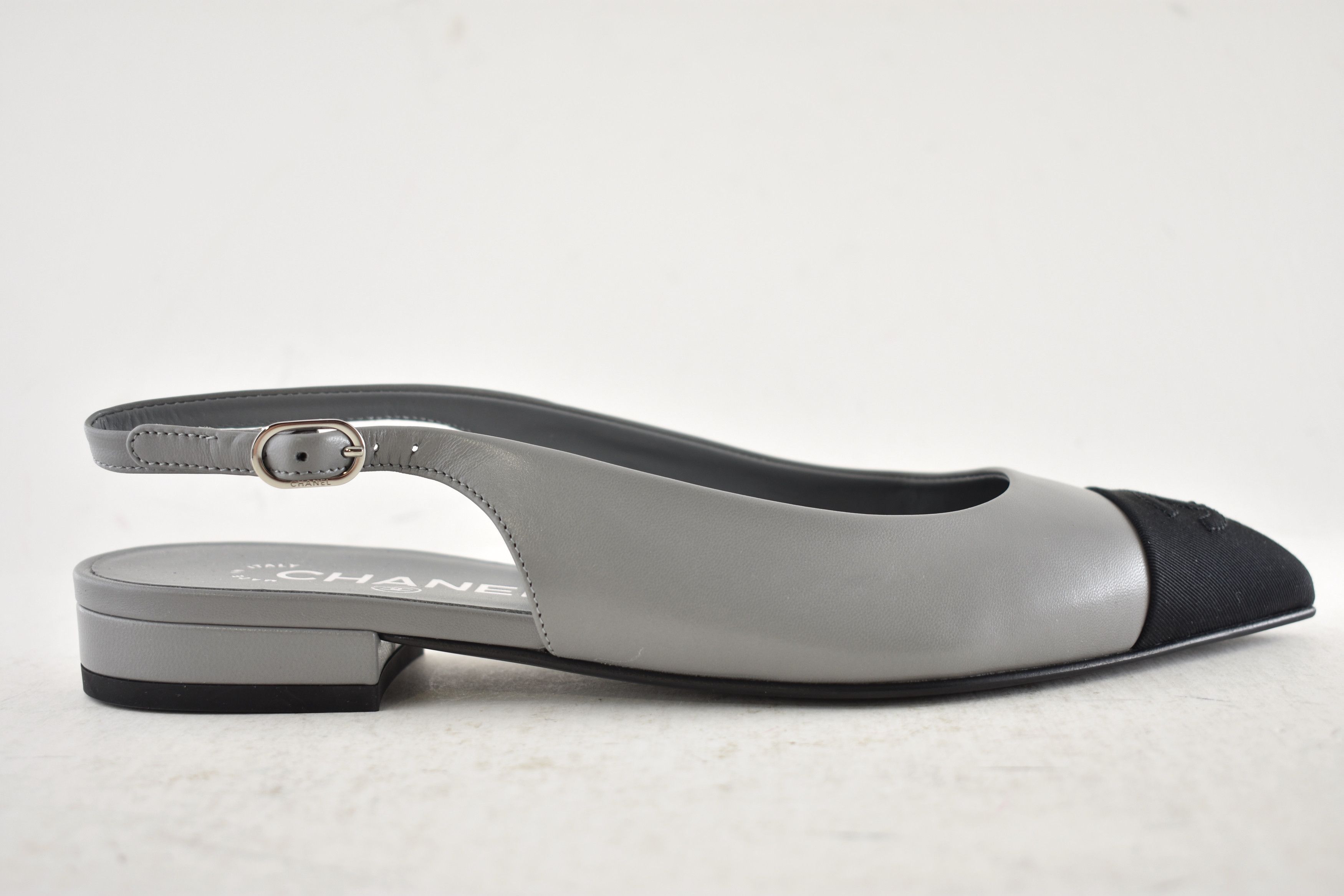 Chanel Chanel 24A Black CC Slingback Pointed Toe Ballet Flat 36c Size US 6 / IT 36 - 2 Thumbnail