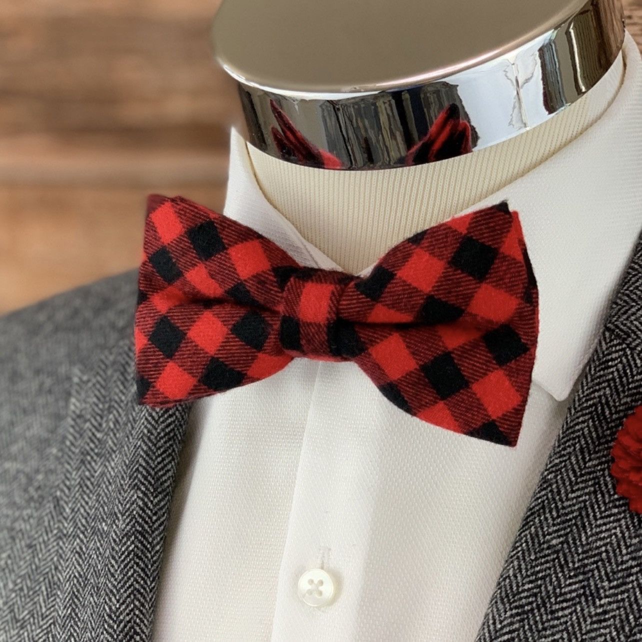 Other Men's Red/Black Buffalo Plaid Bow Tie Size ONE SIZE - 3 Thumbnail