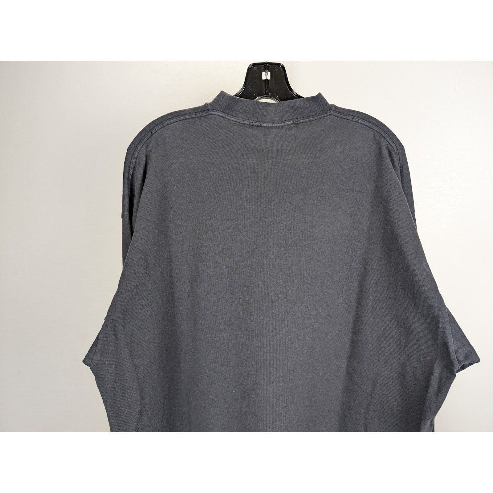 Balenciaga o1rshd1 Long Sleeve T-Shirt in Black Size US L / EU 52-54 / 3 - 13 Thumbnail