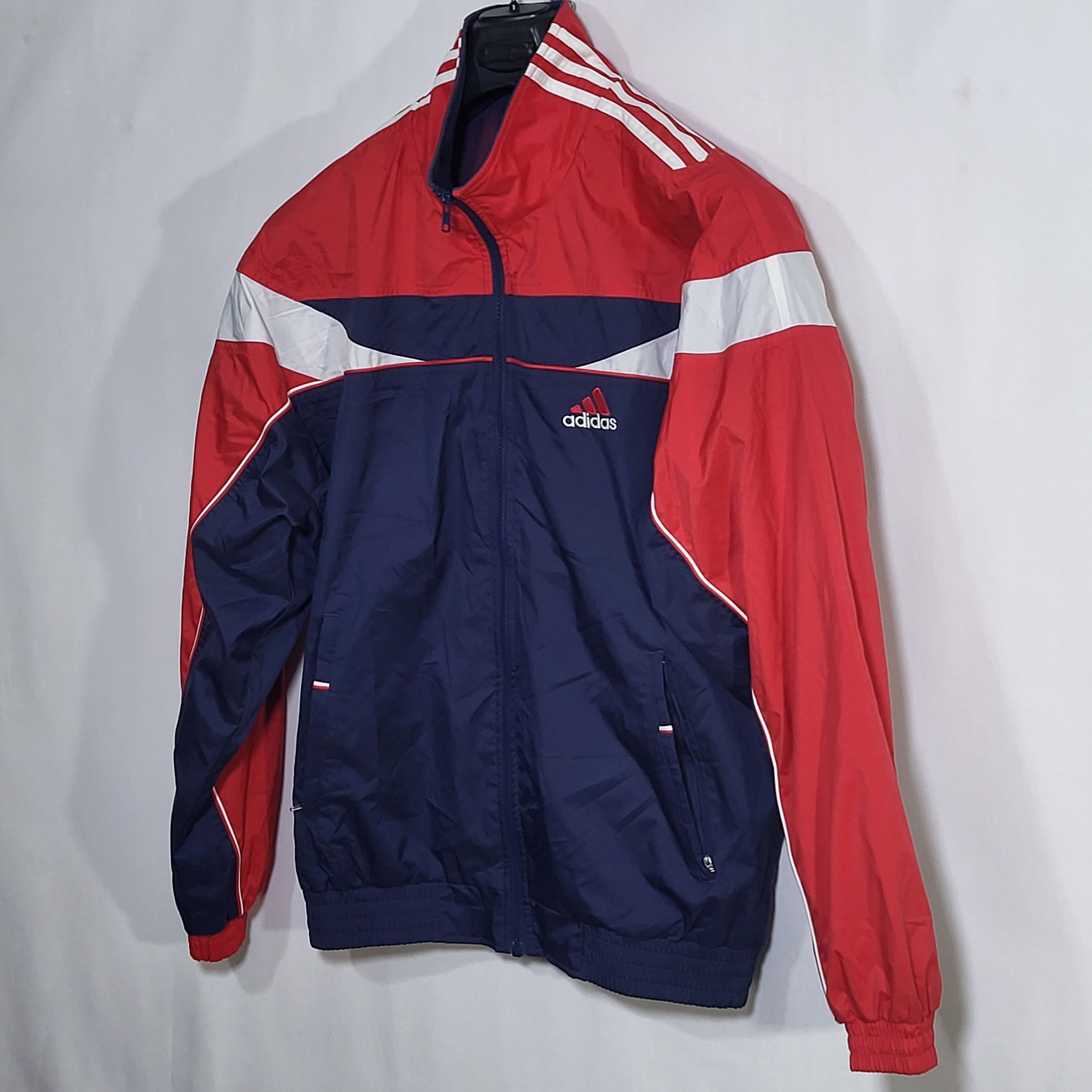 Adidas Vintage Adidas jacket.Size S but fit M. Size US S / EU 44-46 / 1 - 2 Thumbnail