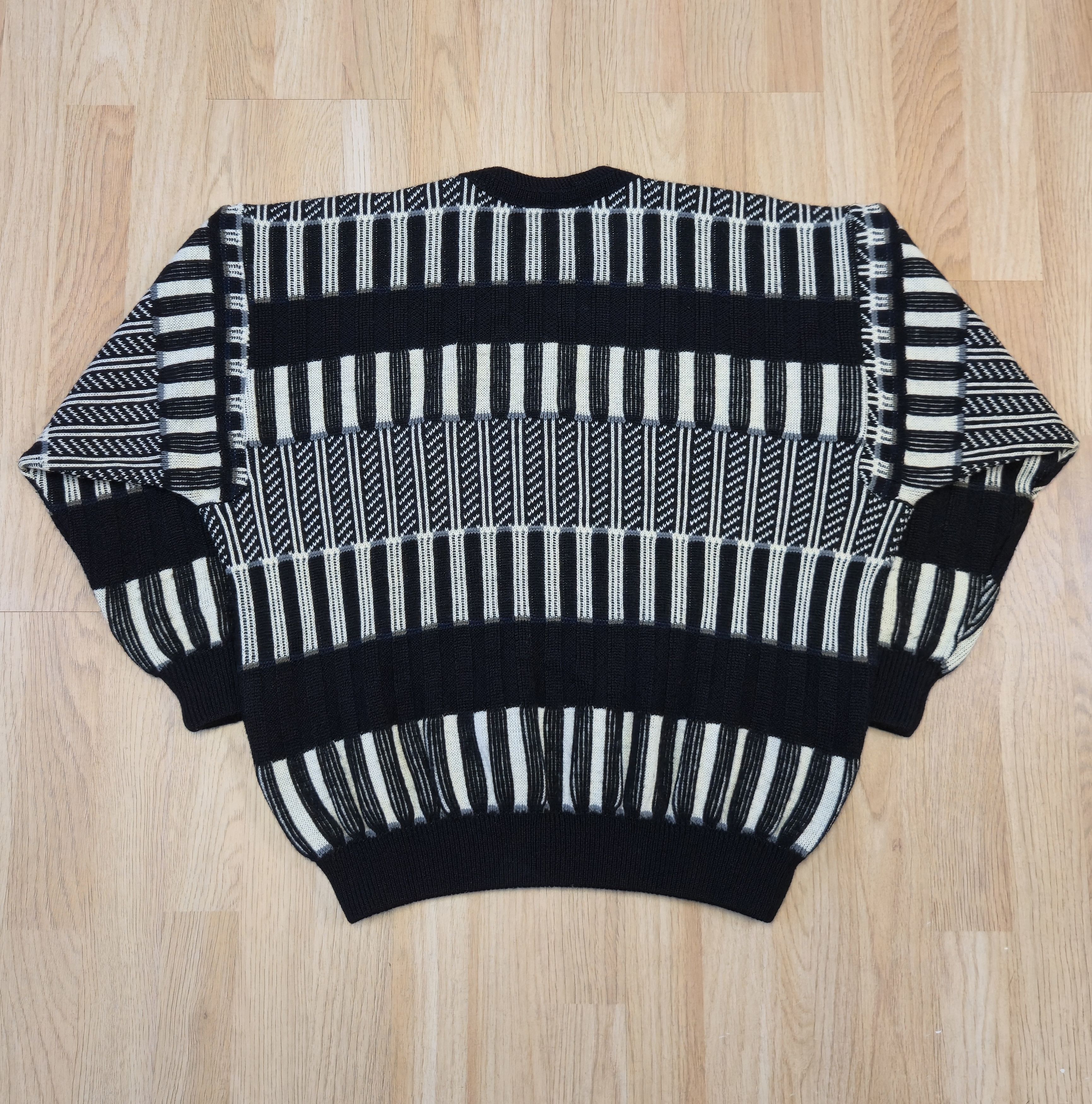 Coogi Vintage Coogi Australia Geometric Sweater Size US M / EU 48-50 / 2 - 2 Thumbnail