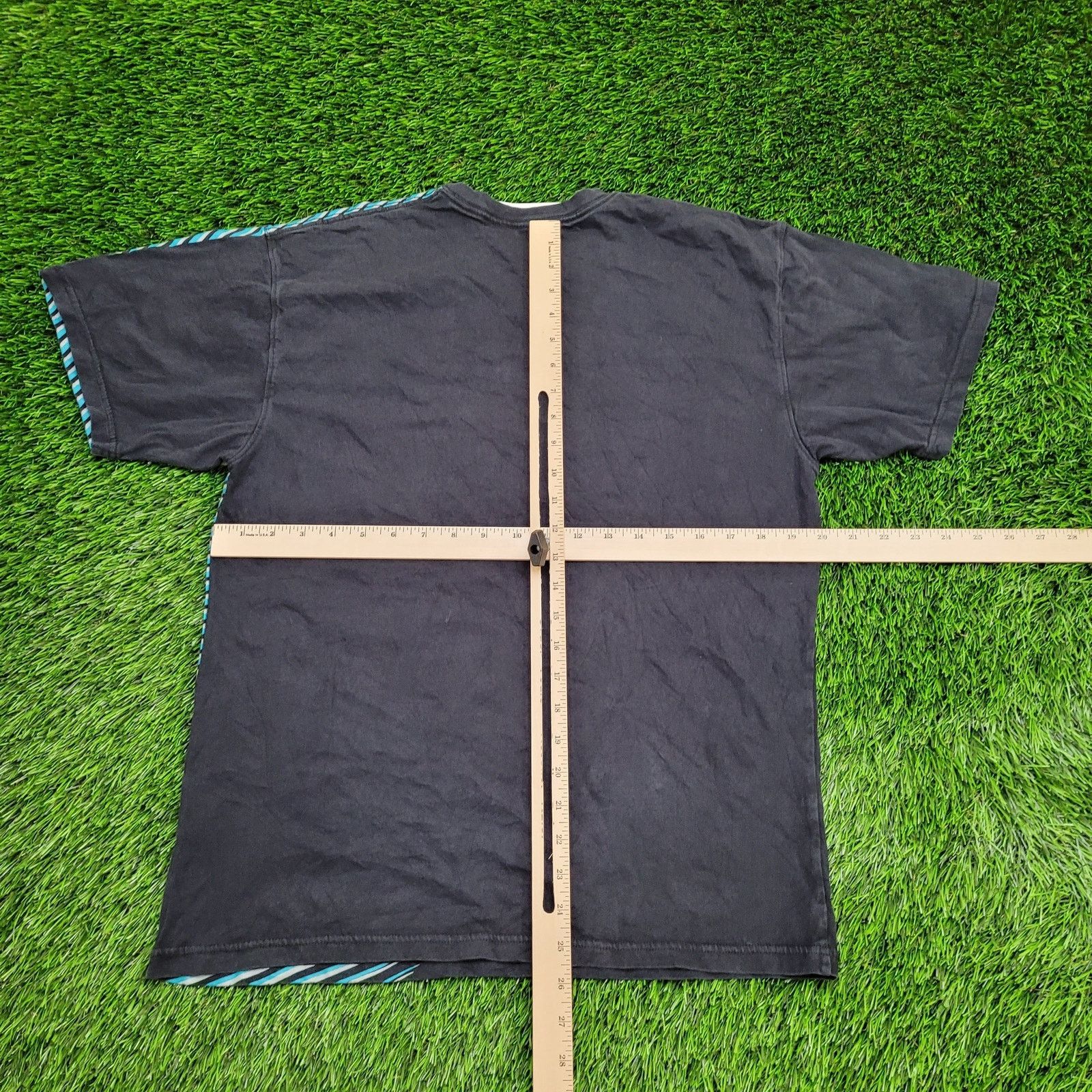 Nike Nike Air "Bad Attitude" Shoebox Monster Shirt Medium 20x26 Size US M / EU 48-50 / 2 - 9 Thumbnail