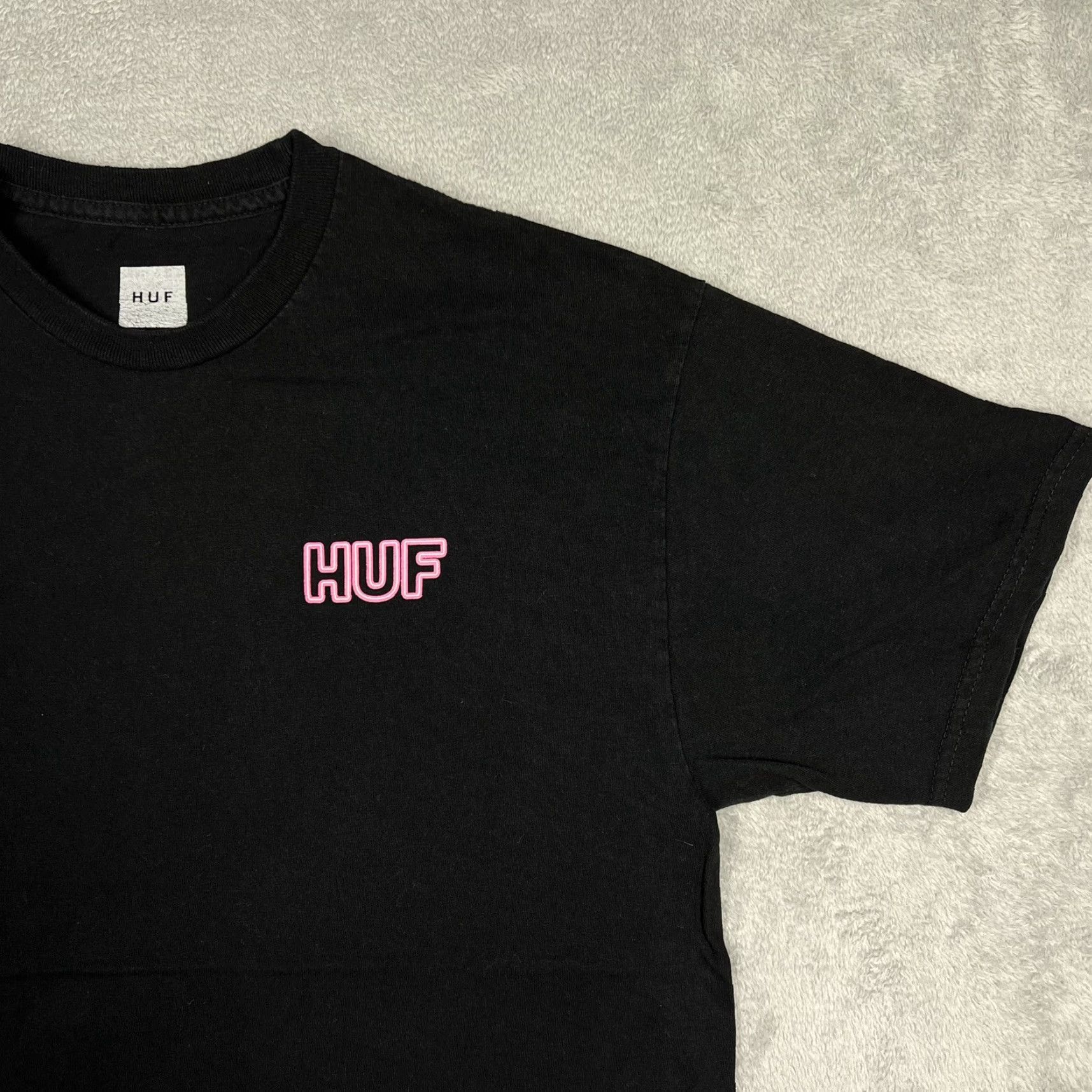 Huf HUF T-Shirt Mens Medium Black Last Resort Motel Graphic Tee Neon Print EUC Short Sleeve Crew Neck Logo Vintage No 0 Size US M / EU 48-50 / 2 - 3 Thumbnail
