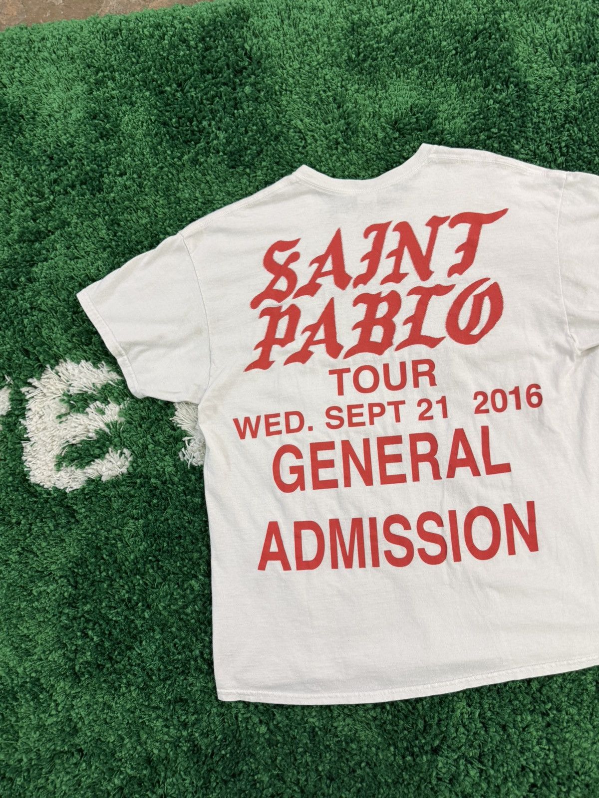 Kanye West Kanye West Saint Pablo Tour Tee Sz. XL Red White Size US XL / EU 56 / 4 - 2 Thumbnail