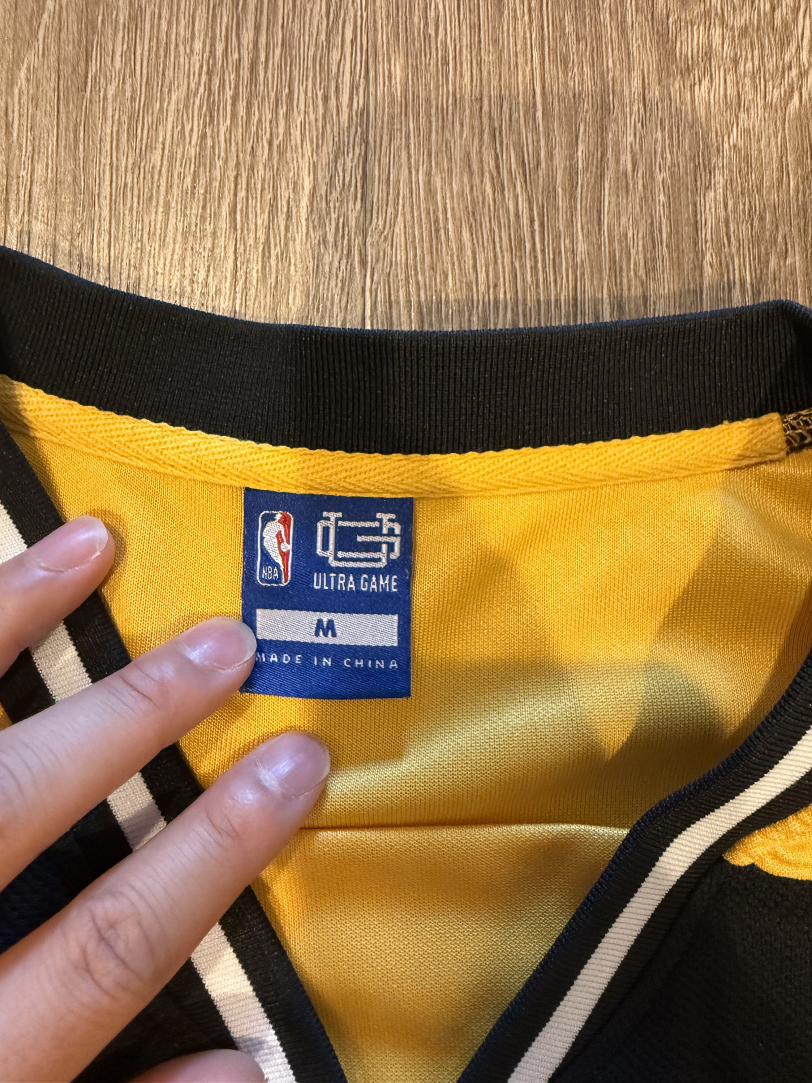 NBA Lakers Jersey Size US M / EU 48-50 / 2 - 2 Thumbnail