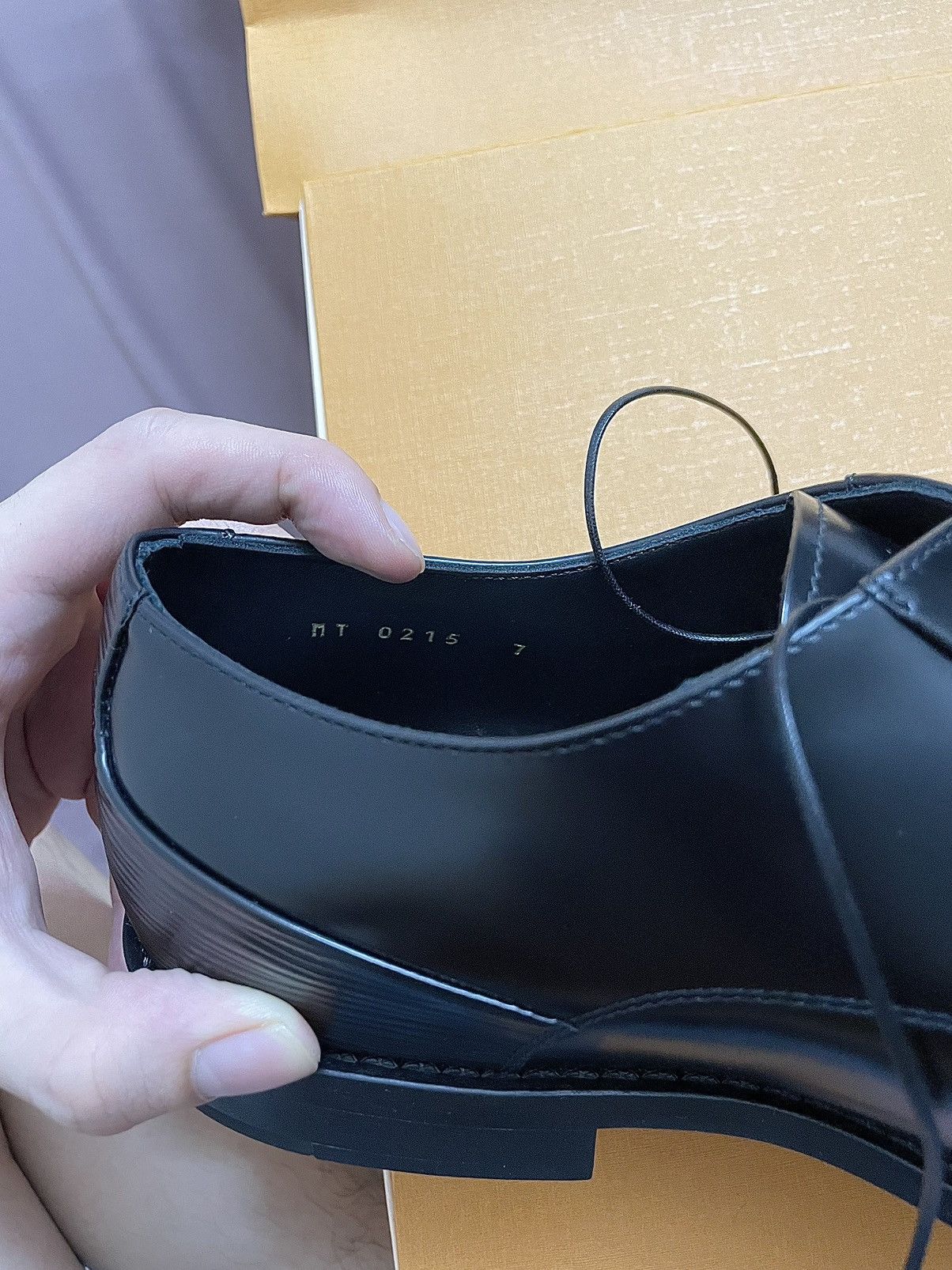 Louis Vuitton Louis Vuitton Kensington black derby shoes Size US 7 / EU 40 - 18 Thumbnail