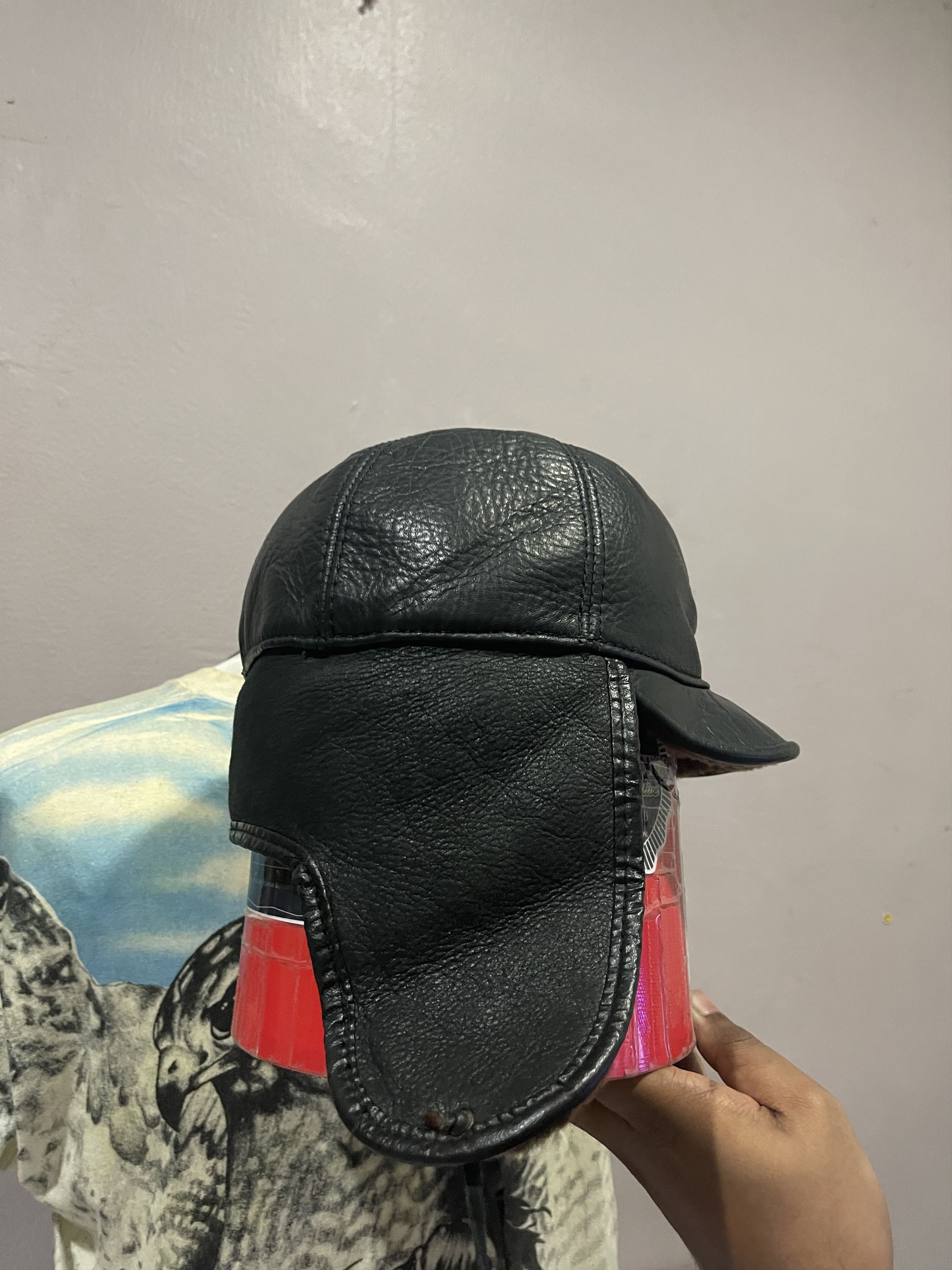 Gap Rare Gap Leather Snow Cap With Ear Flap Size ONE SIZE - 2 Thumbnail