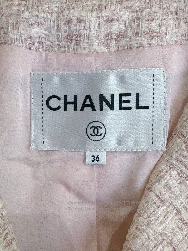 Chanel Chanel Airport show pink knitted suit jacket Size XS / US 0-2 / IT 36-38 - 6 Thumbnail