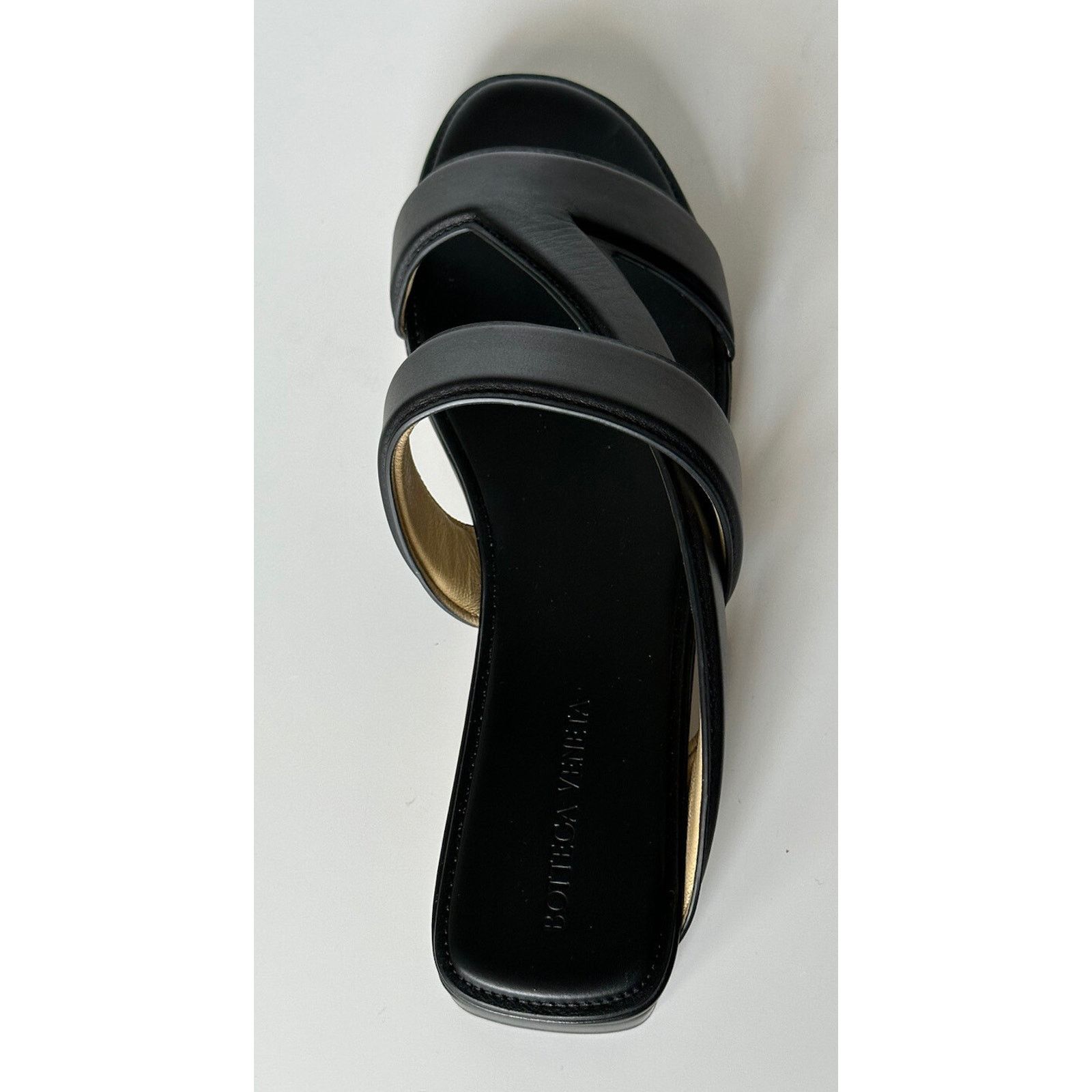 Bottega Veneta Bottega Veneta Calf Leather Sandals Black 9 US 651374 Size US 9 / IT 39 - 4 Thumbnail