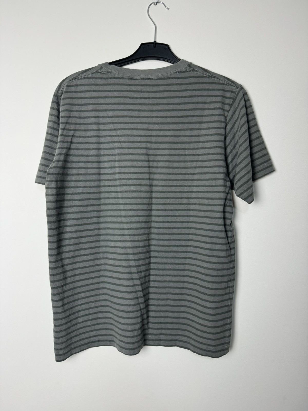 Japanese Brand Rare Kaws x Uniqlo tee gray striped Japanese designer Y2K Size US M / EU 48-50 / 2 - 10 Thumbnail