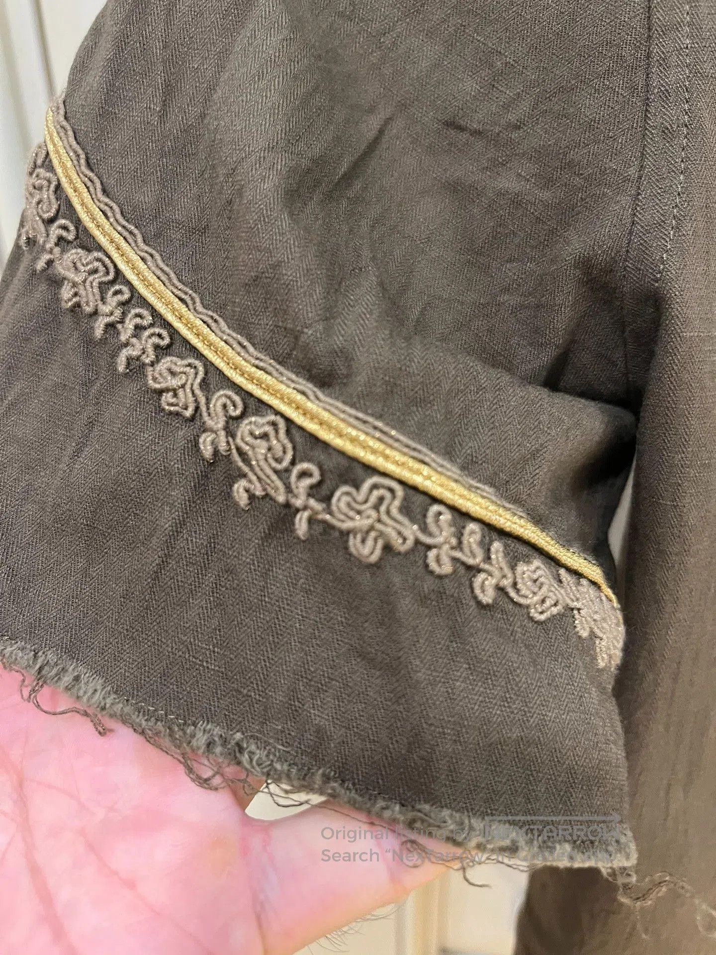 Saint Laurent Paris Saint Laurent Gold Embroidered Short-Sleeve Shirt. Size US M / EU 48-50 / 2 - 8 Thumbnail