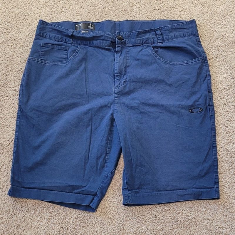 Oakley Oakley Performance Stretch Shorts 36 Blue Lightweight Size US 36 / EU 52 - 1 Thumbnail