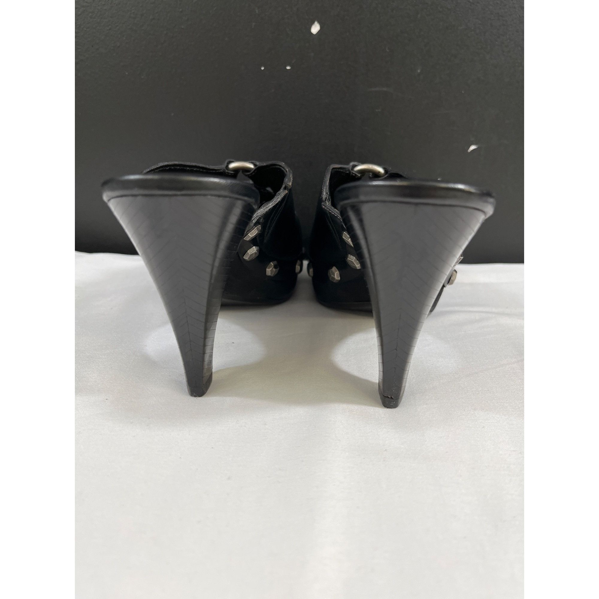 Cole Haan Cole Haan Women's Black Leather Heeled Mules Size 6B SKU 608 Size US 6 / IT 36 - 5 Thumbnail