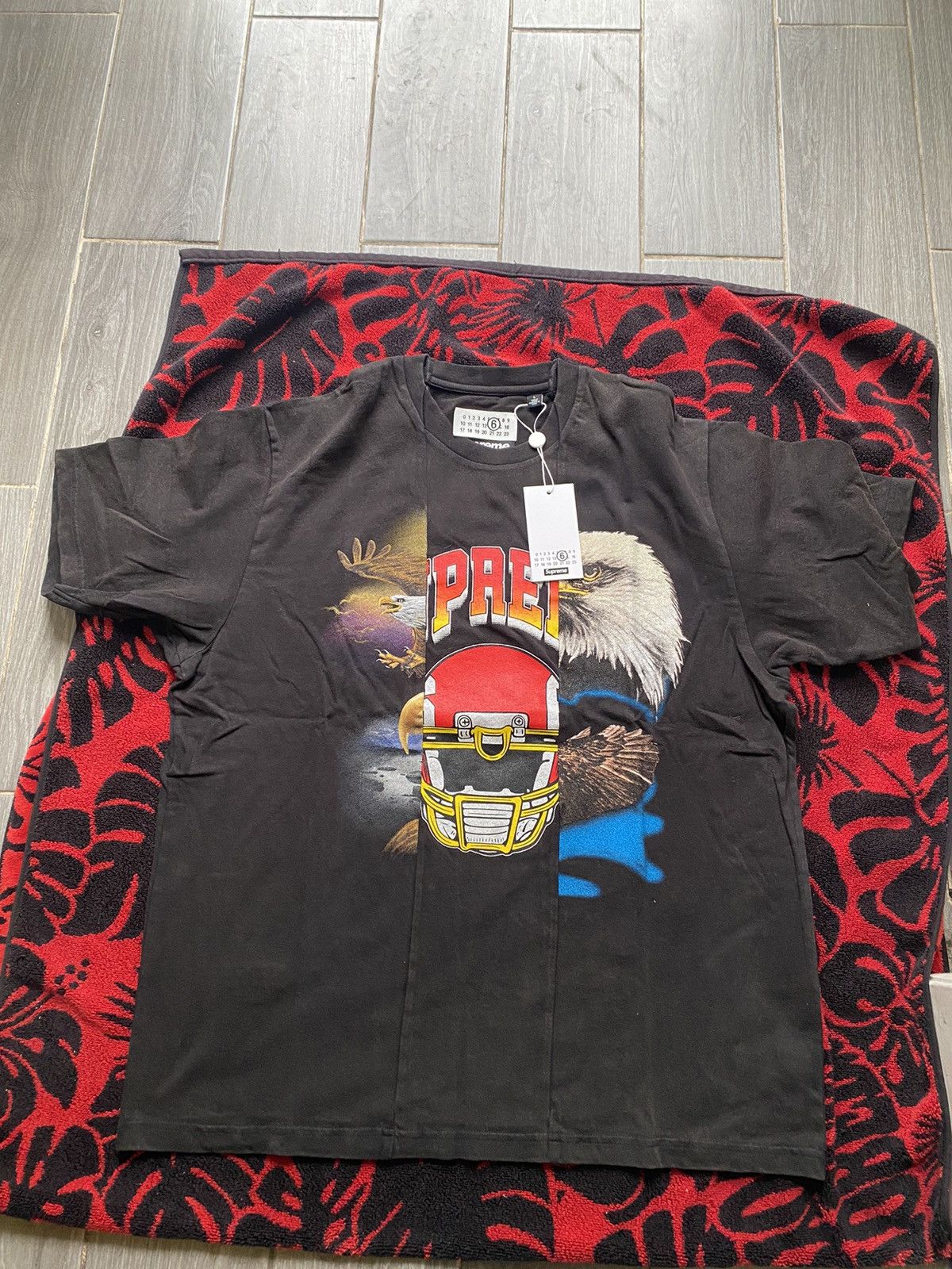 Maison Margiela × Supreme Supreme MM6 Maison Margiela Split S/S Top Large Size US L / EU 52-54 / 3 - 1 Thumbnail