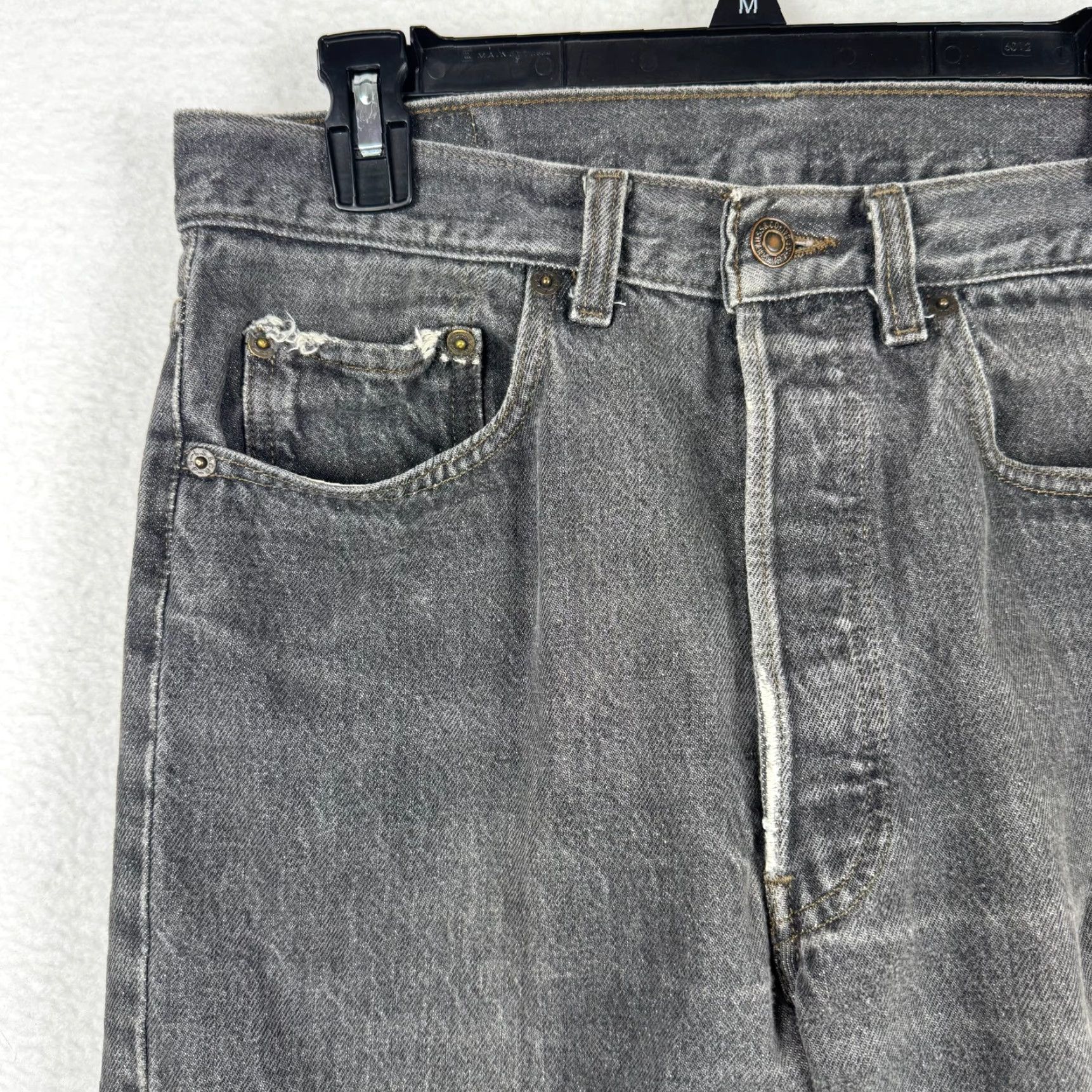 Levi's Vintage 90s Levis 501 Black 30x31 Straight Leg Jeans Button Fly Made in USA Size US 30 / EU 46 - 5 Thumbnail