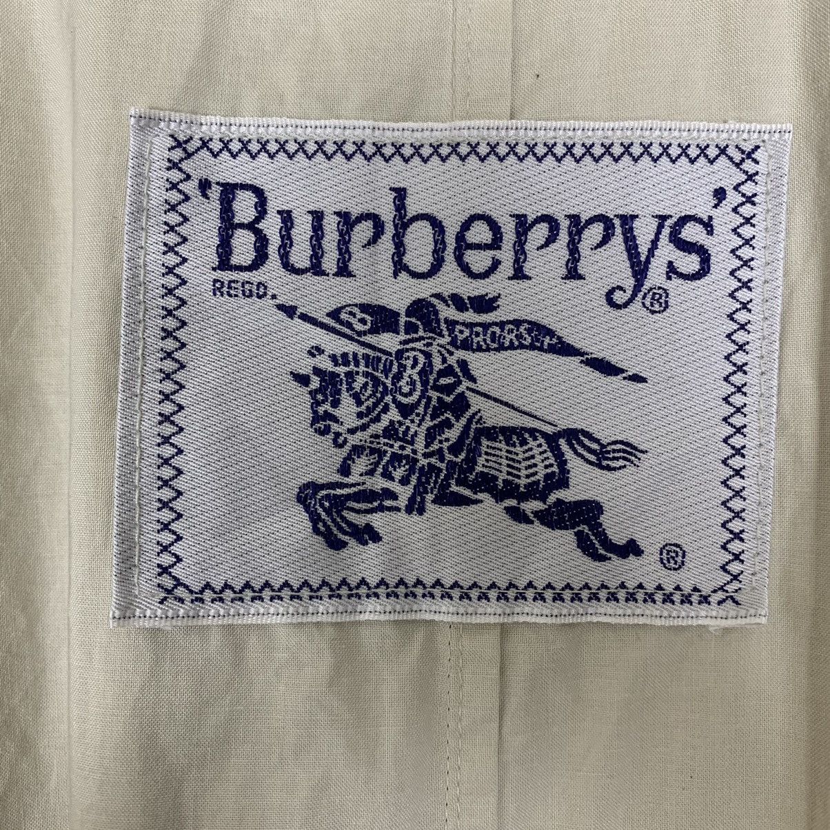 Burberry Vintage Burberry London Designer Luxury Overcoat For Women Size M / US 6-8 / IT 42-44 - 11 Thumbnail