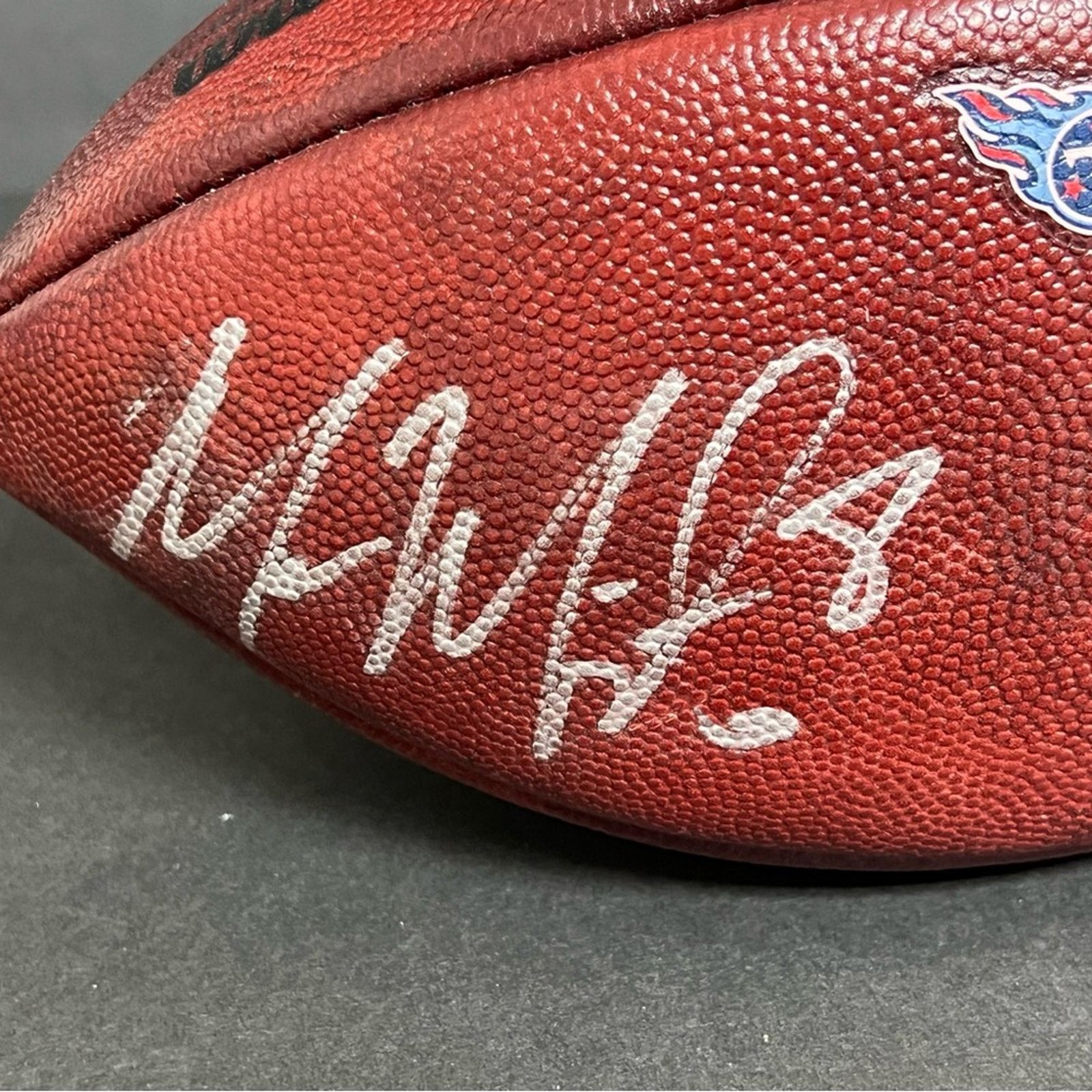 Wilson Autograph Mariota Sharpe Matthews Game Used Football TITANS Size ONE SIZE - 5 Thumbnail