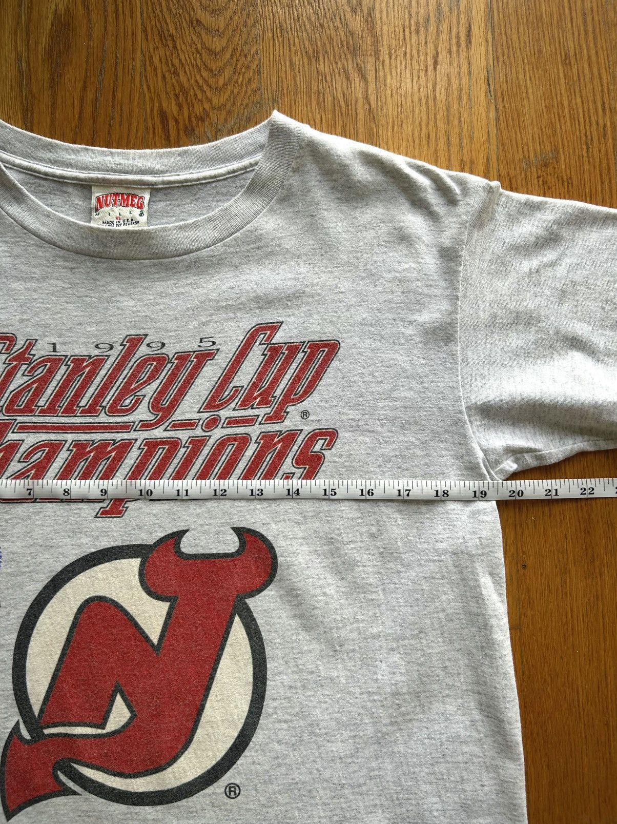 Nutmeg Vintage 1995 NHL NJ Devils Championship Tee Size US XL / EU 56 / 4 - 5 Thumbnail