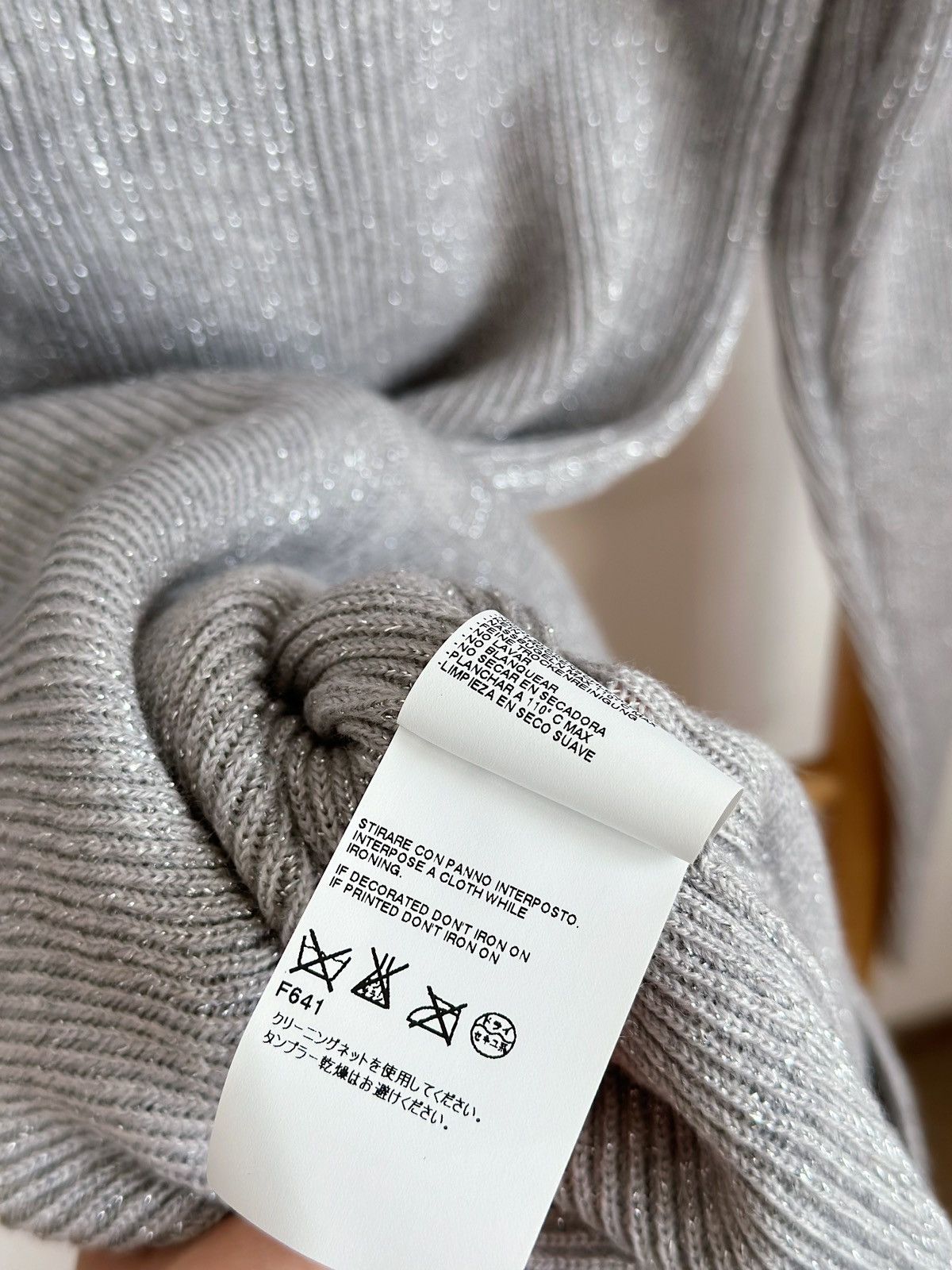 Maison Margiela MAISON MARTIN MARGIELA WOOL SWEATER S/S 2011 Size L / US 10 / IT 46 - 12 Thumbnail