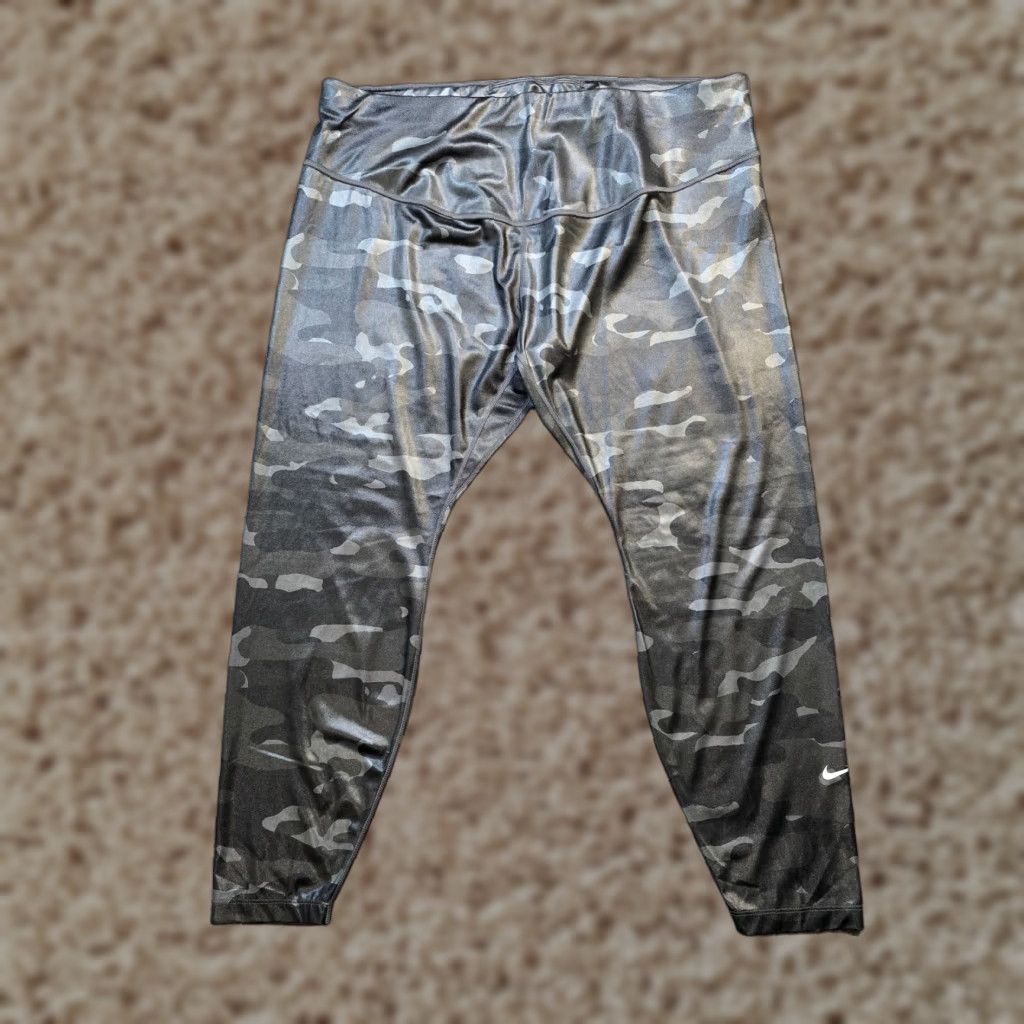 Nike Nike Dri-FIT Pants Women 2X Gray Camouflage Shiny Stretch Fitted Athleisure Casual Pants Size 40" / US 18 - 1 Thumbnail