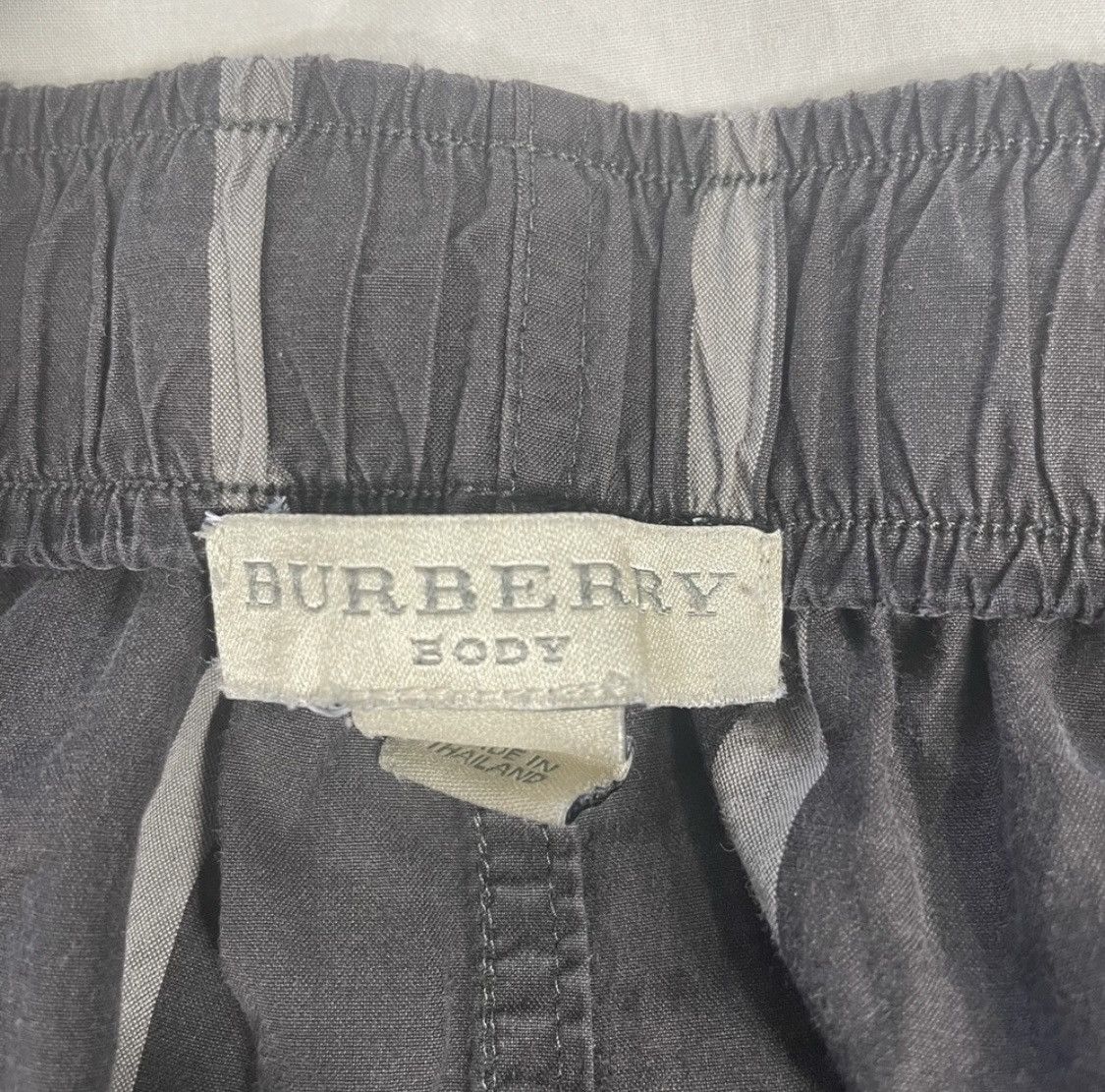 Burberry Burberry plaid men’s pants Size US 29 - 7 Thumbnail