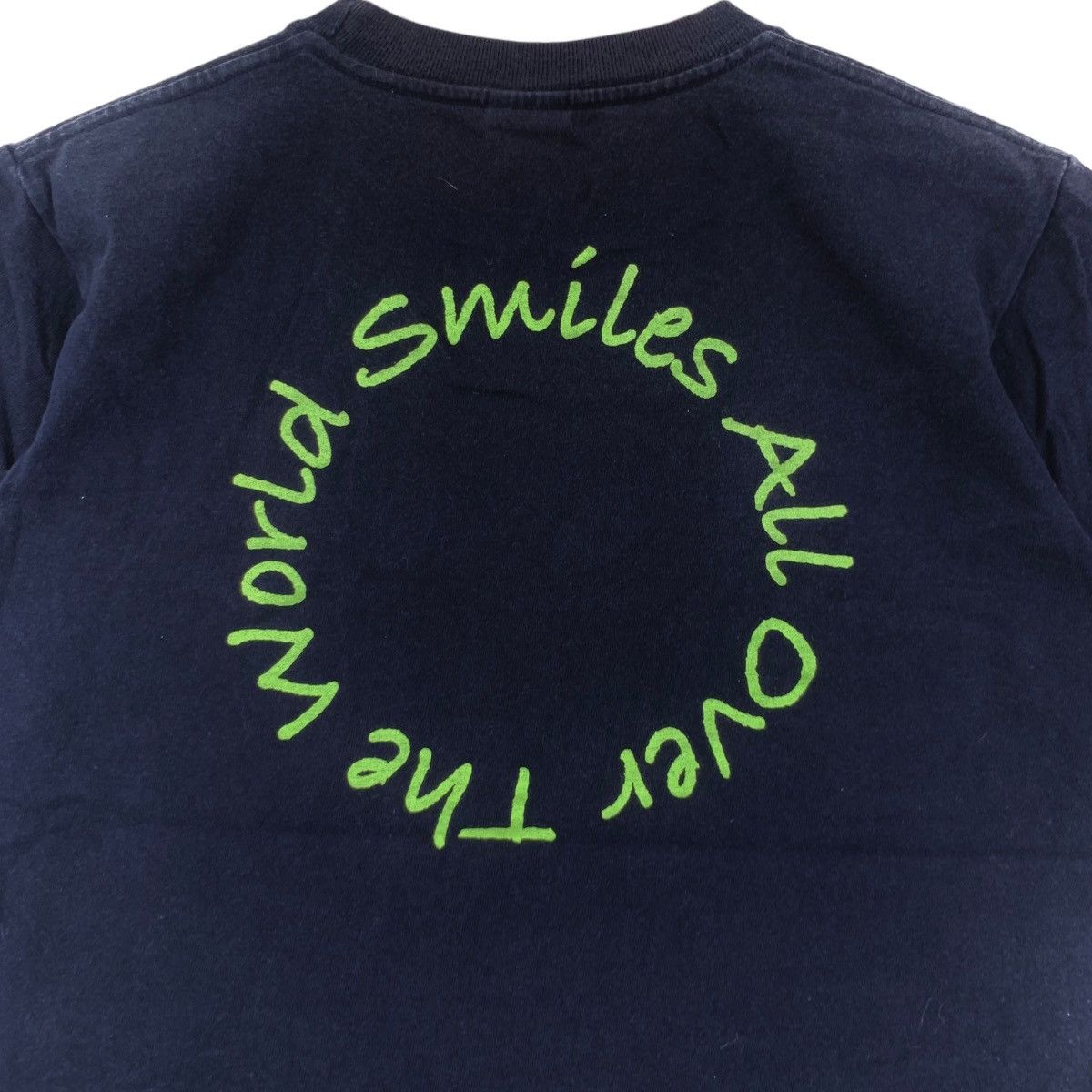 Vintage PHOTOFOLIO SMILE PROJECT All Over The World Tee Shirt Size S / US 4 / IT 40 - 5 Thumbnail