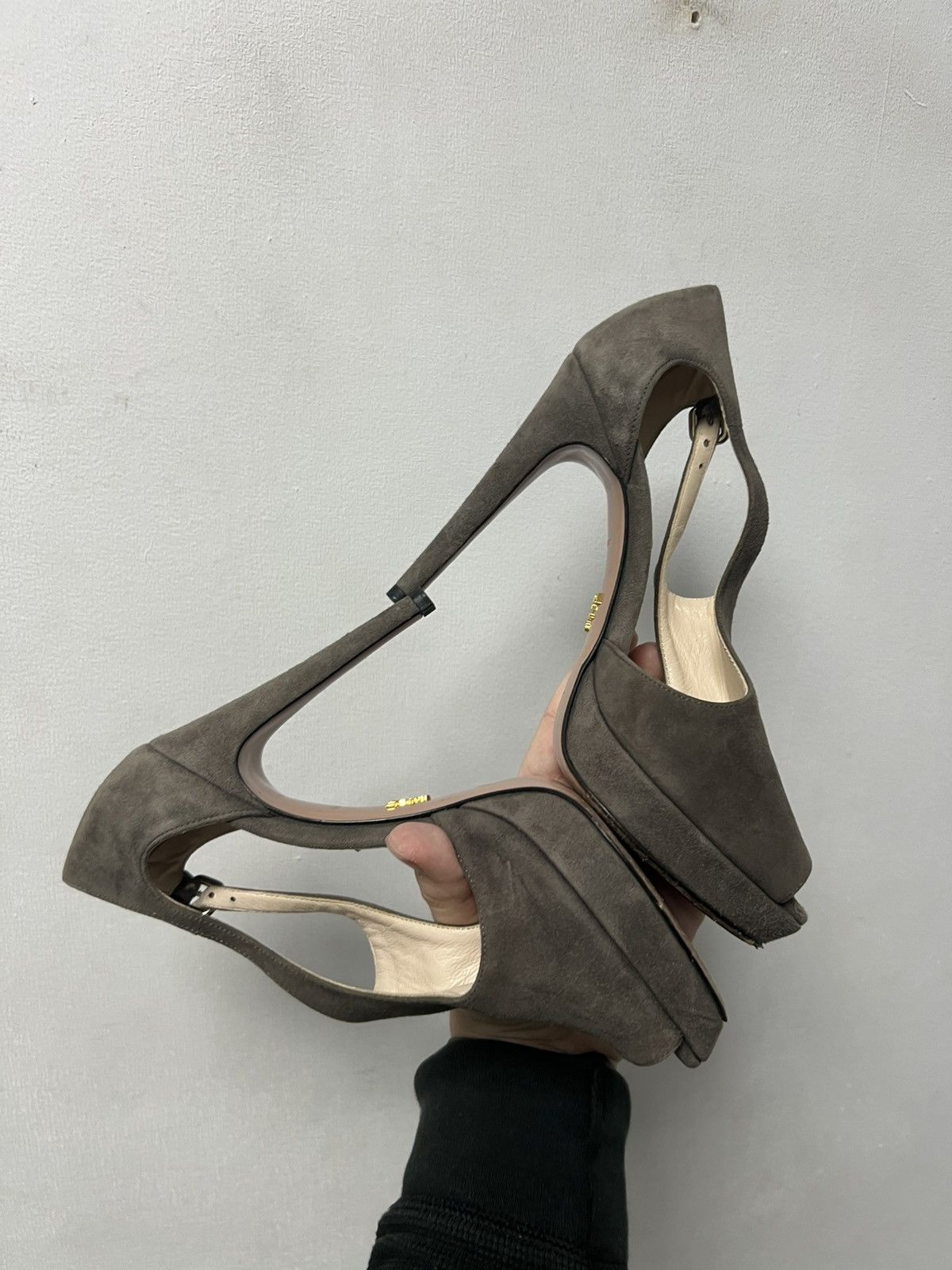 Prada Vintage Prada Women Luxury Heels Size 37 Size US 7 / IT 37 - 6 Thumbnail