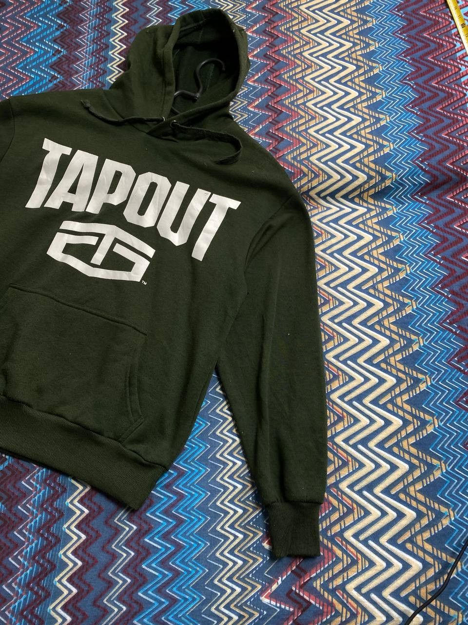 Tapout vintage streetwear Sweatshirt hoodie TAPOUT big logo Size US S / EU 44-46 / 1 - 5 Thumbnail