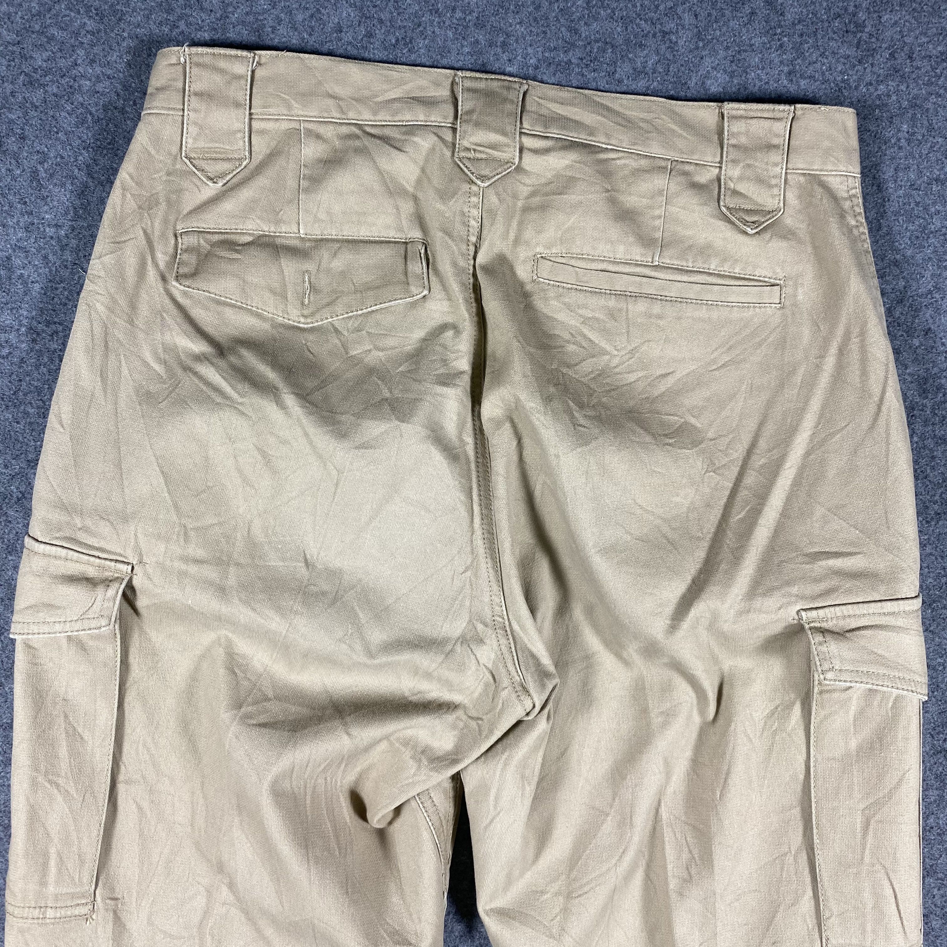 Japanese Brand Japanese Brand Multipocket Tactical Cargo Pants Size US 26 / EU 42 - 9 Thumbnail
