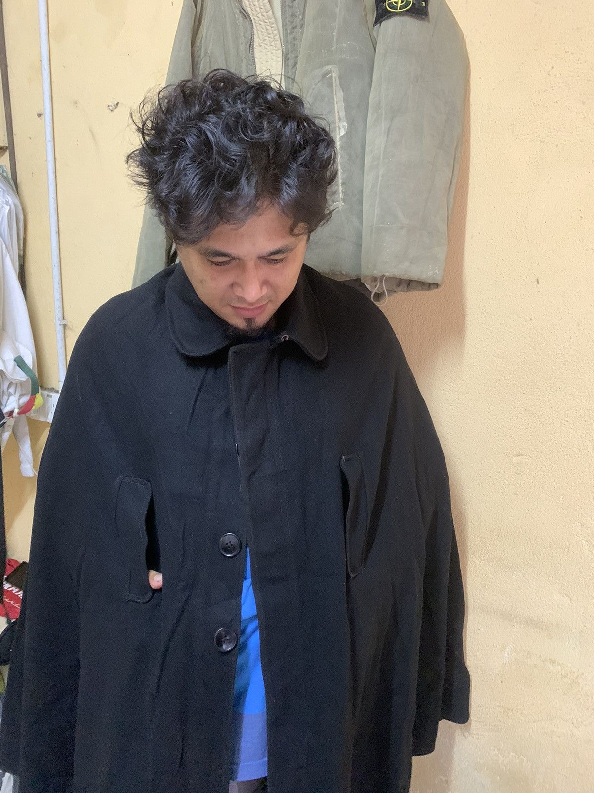 Japanese Brand Vintage Cape Black Wool Size US XL / EU 56 / 4 - 10 Thumbnail