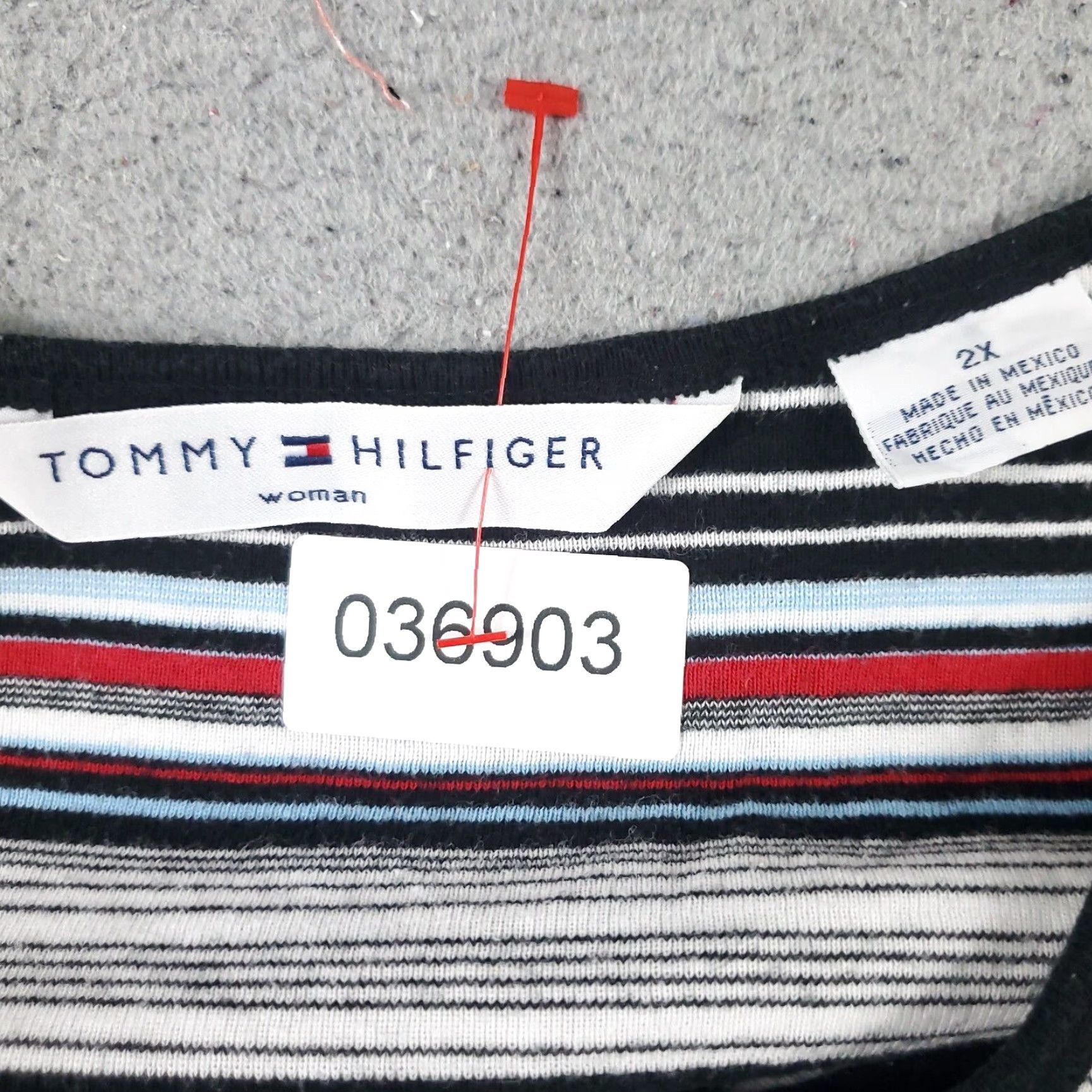 Tommy Hilfiger VINTAGE Tommy Hilfiger T-Shirt Womens Plus Size 2X White Black Red Striped Crew Neck Casual Size XXL / US 16-18 / IT 52-54 - 8 Thumbnail