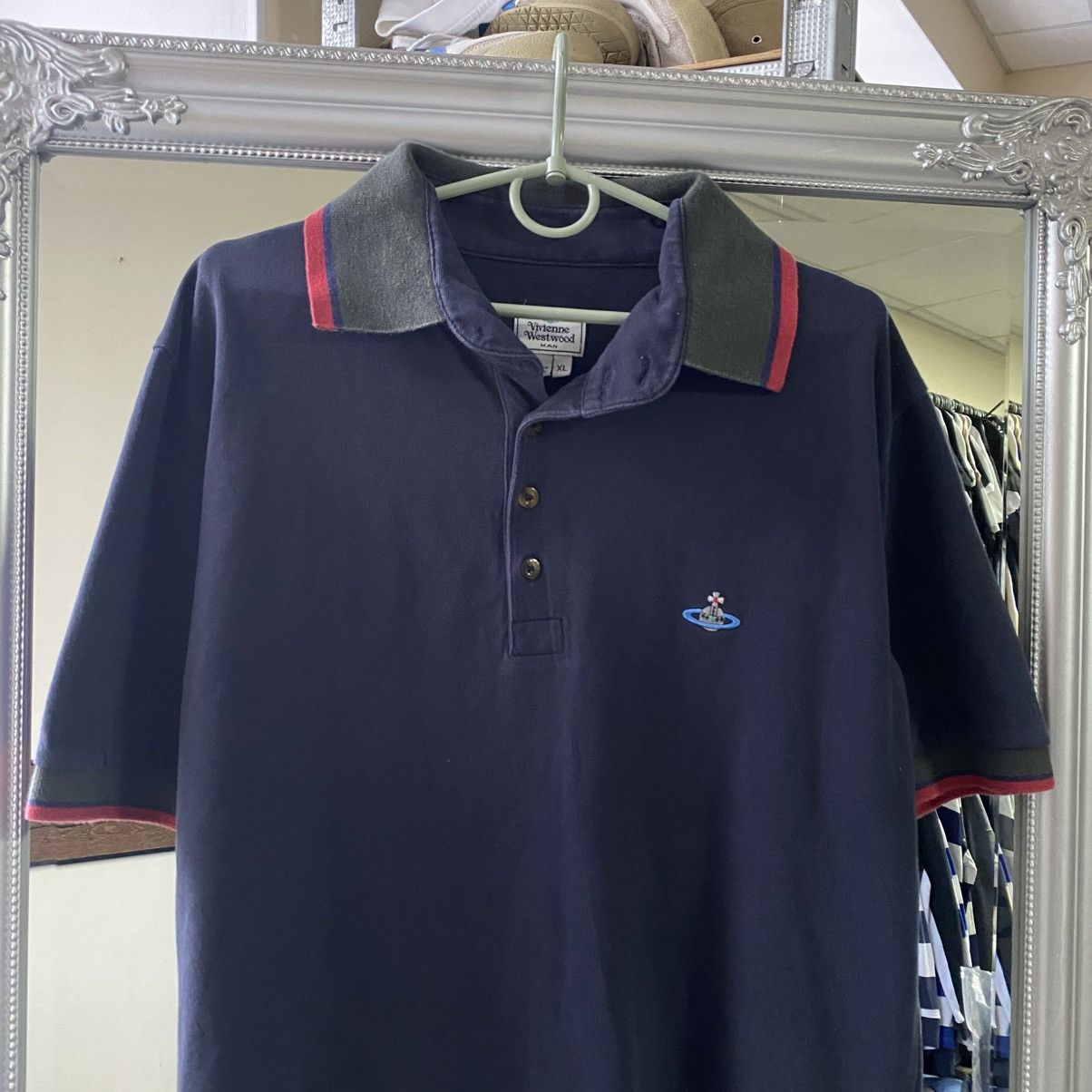 Vivienne Westwood Vivienne Westwood Polo Shirt Logo Orb Size US XL / EU 56 / 4 - 2 Thumbnail