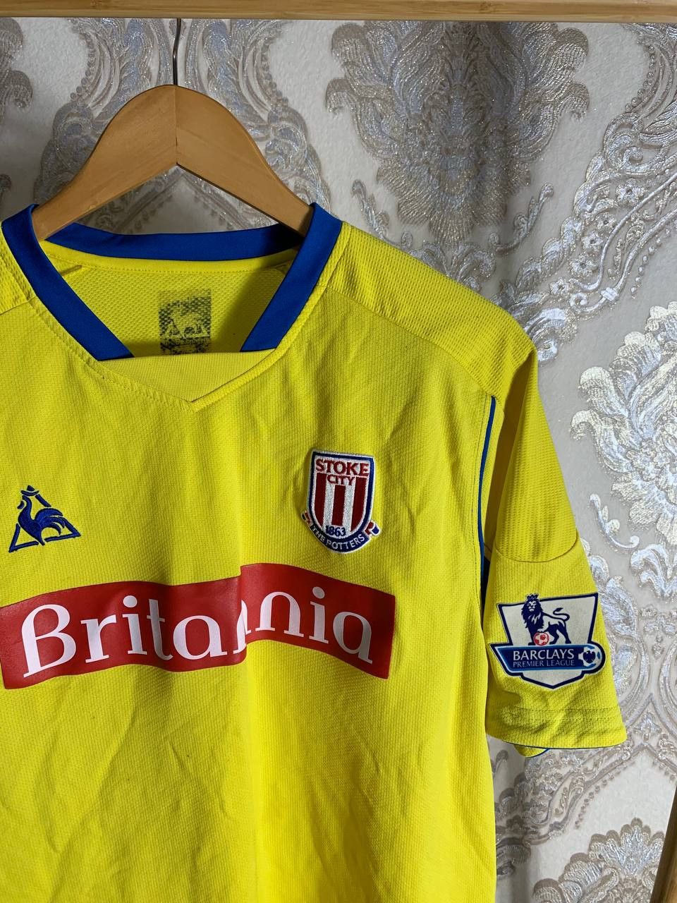 Le Coq Sportif Vintage Stoke City England Soccer Jersey Retro Y2K 90s Size US M / EU 48-50 / 2 - 2 Thumbnail