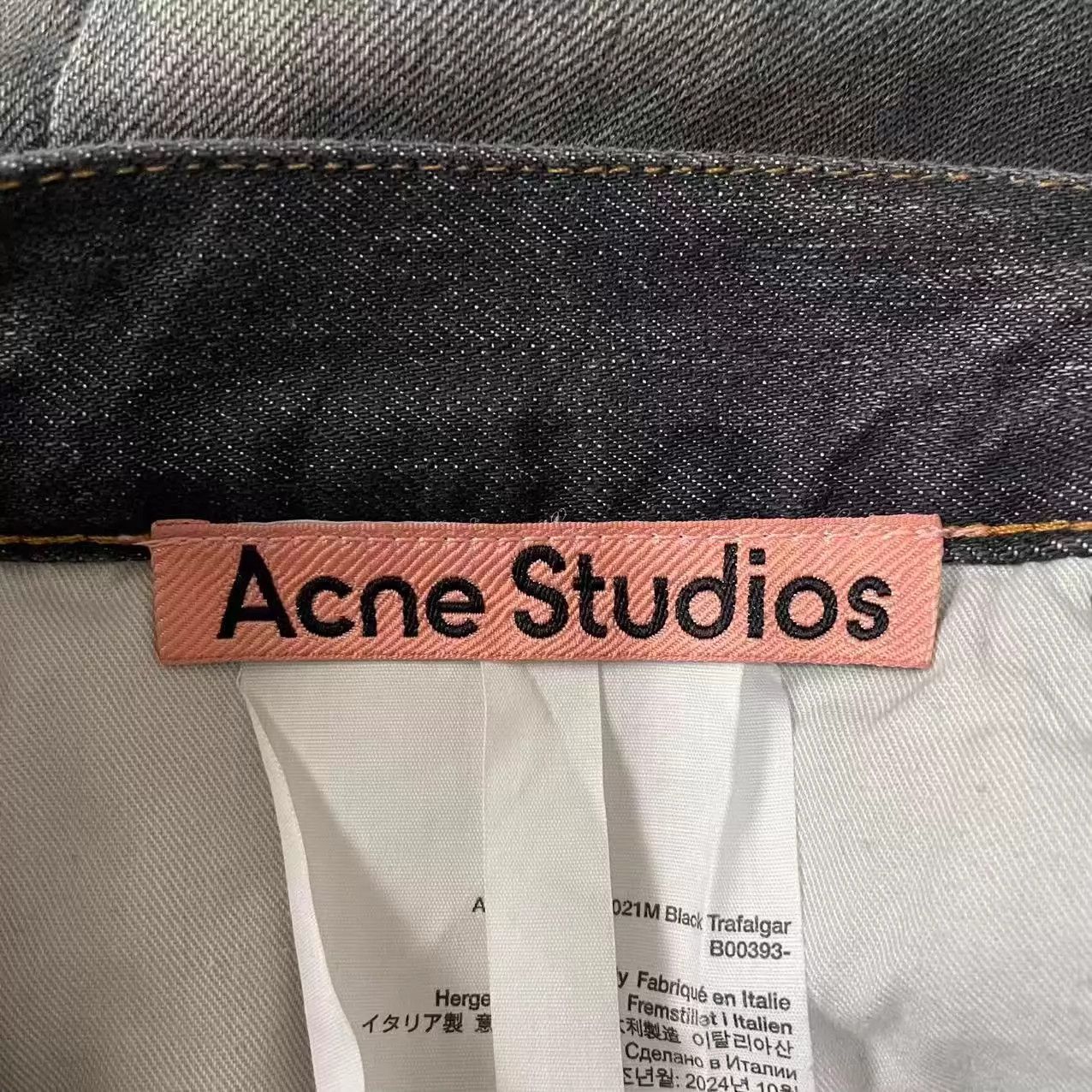 Acne Studios Acne Studios Black Distressed Splat Baggy Jeans 2021M Size 31" - 3 Thumbnail