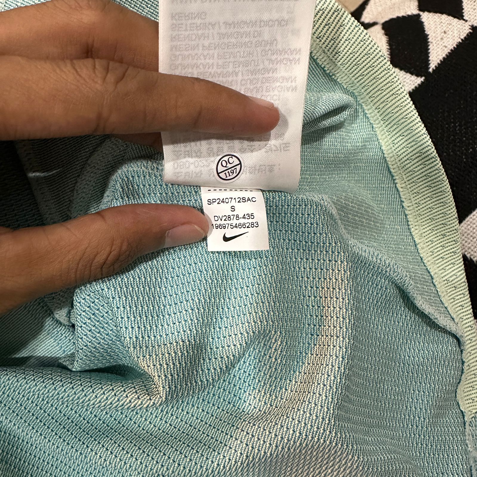 Nike Nike, Court Short-Sleeved Rafa Tennis in Light Blue / White Size US S / EU 44-46 / 1 - 8 Thumbnail