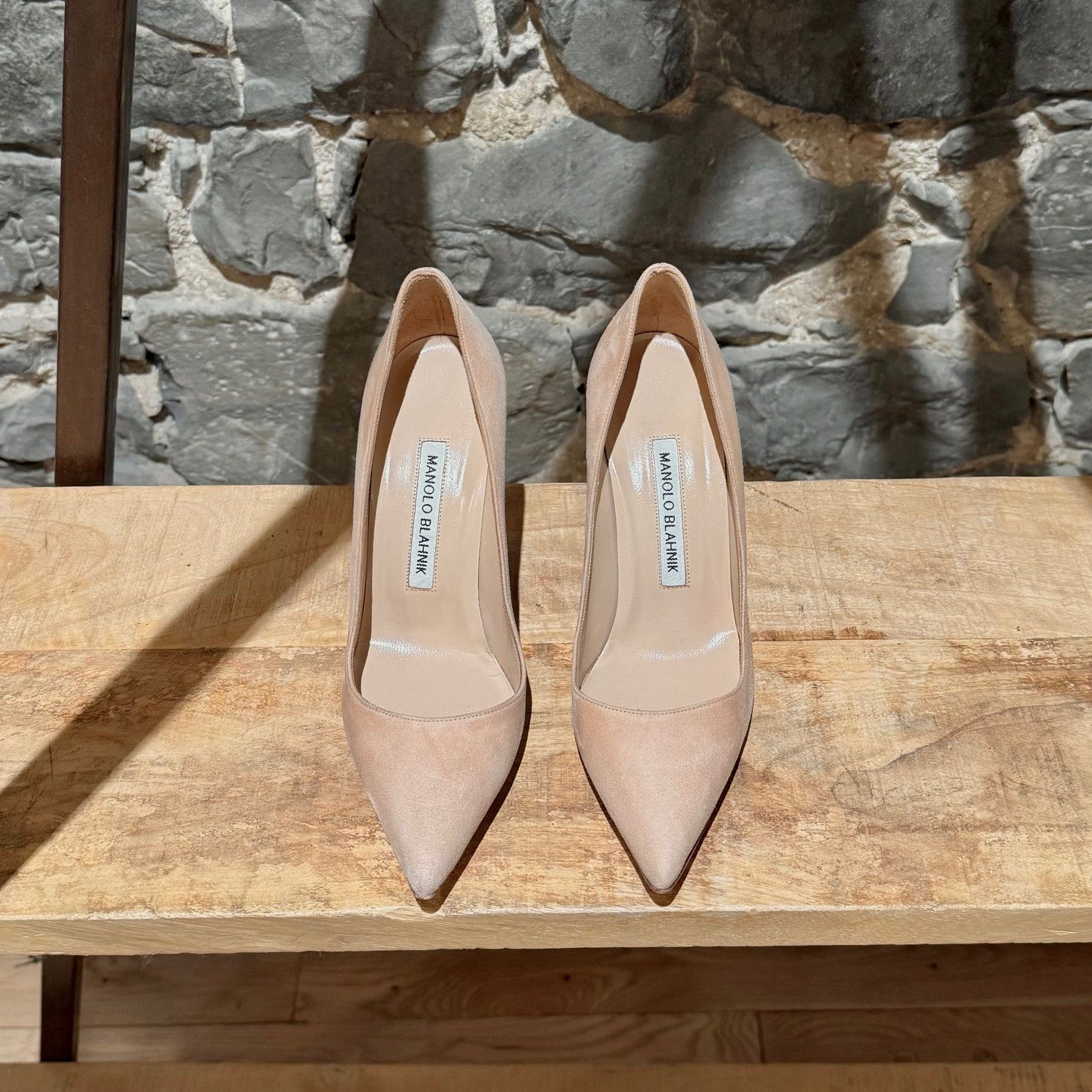 Manolo Blahnik Manolo Blahnik Nude Suede Pointy Pumps Size US 6.5 / IT 36.5 - 3 Thumbnail
