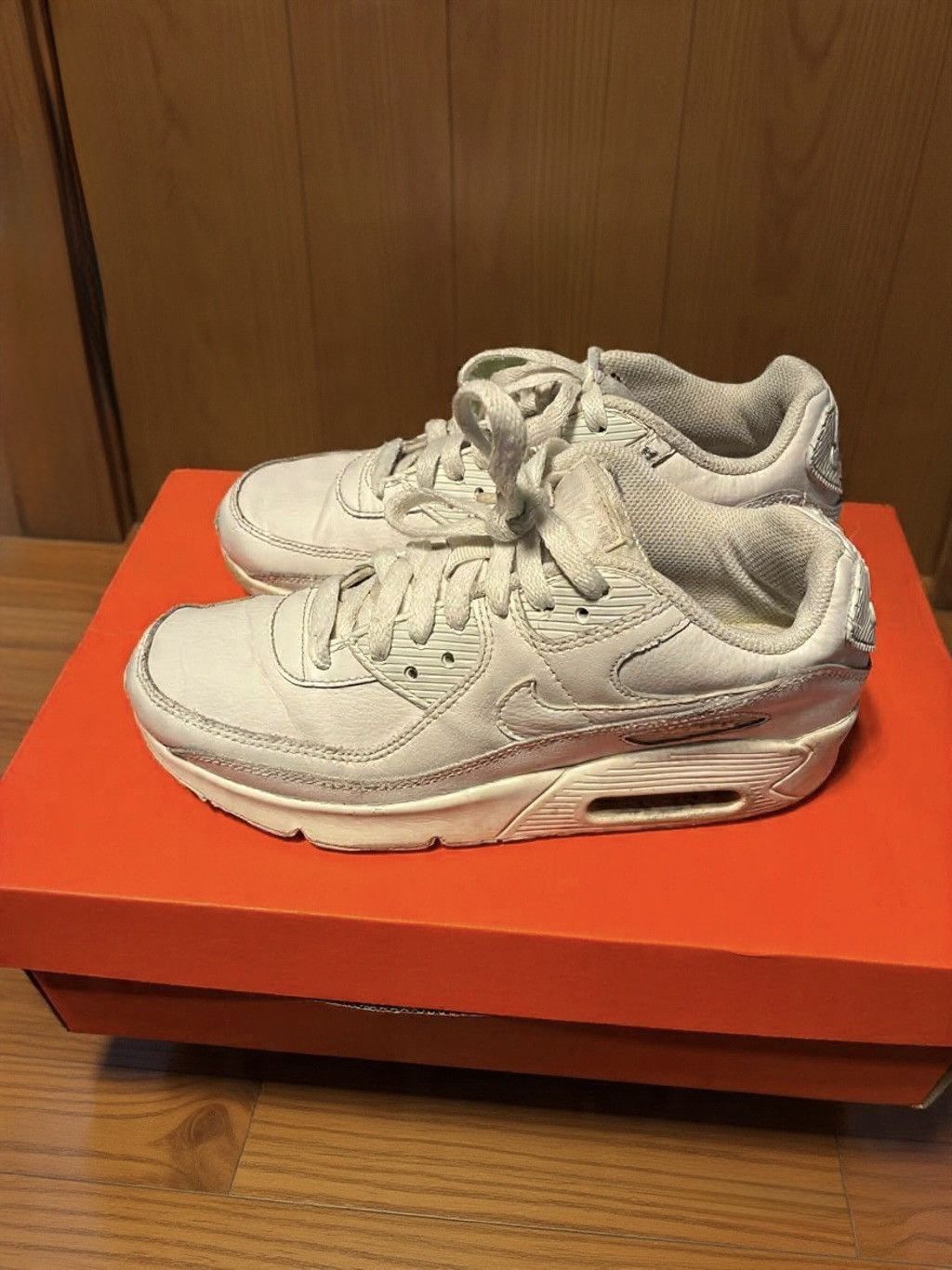 Nike Nike Air Max 90 white trainers Size US 5 / EU 37 - 1 Thumbnail