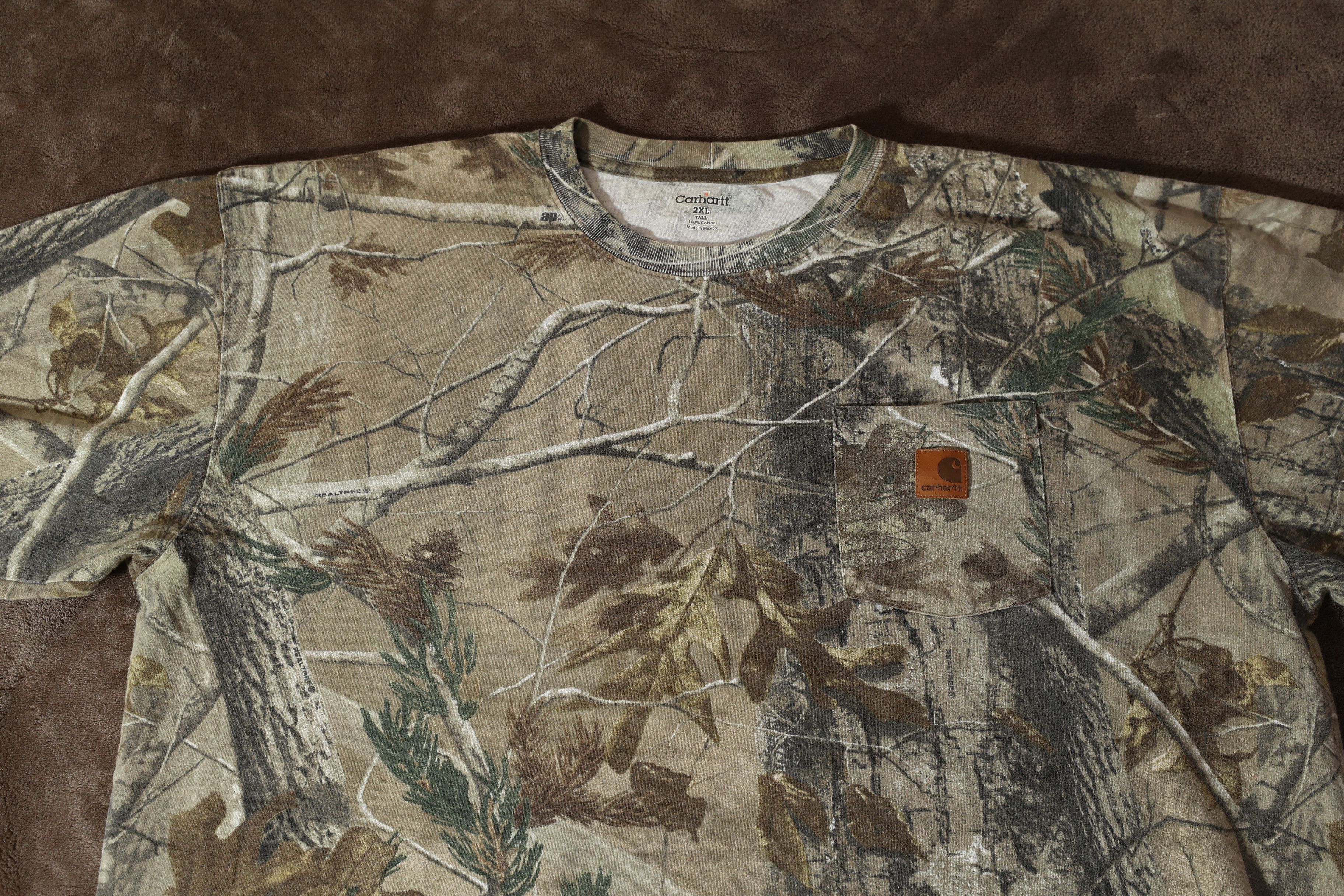 Carhartt Vintage Carhartt K287 CAP Realtree Camo Pocket T-Shirt (2XL) Size US XXL / EU 58 / 5 - 3 Thumbnail