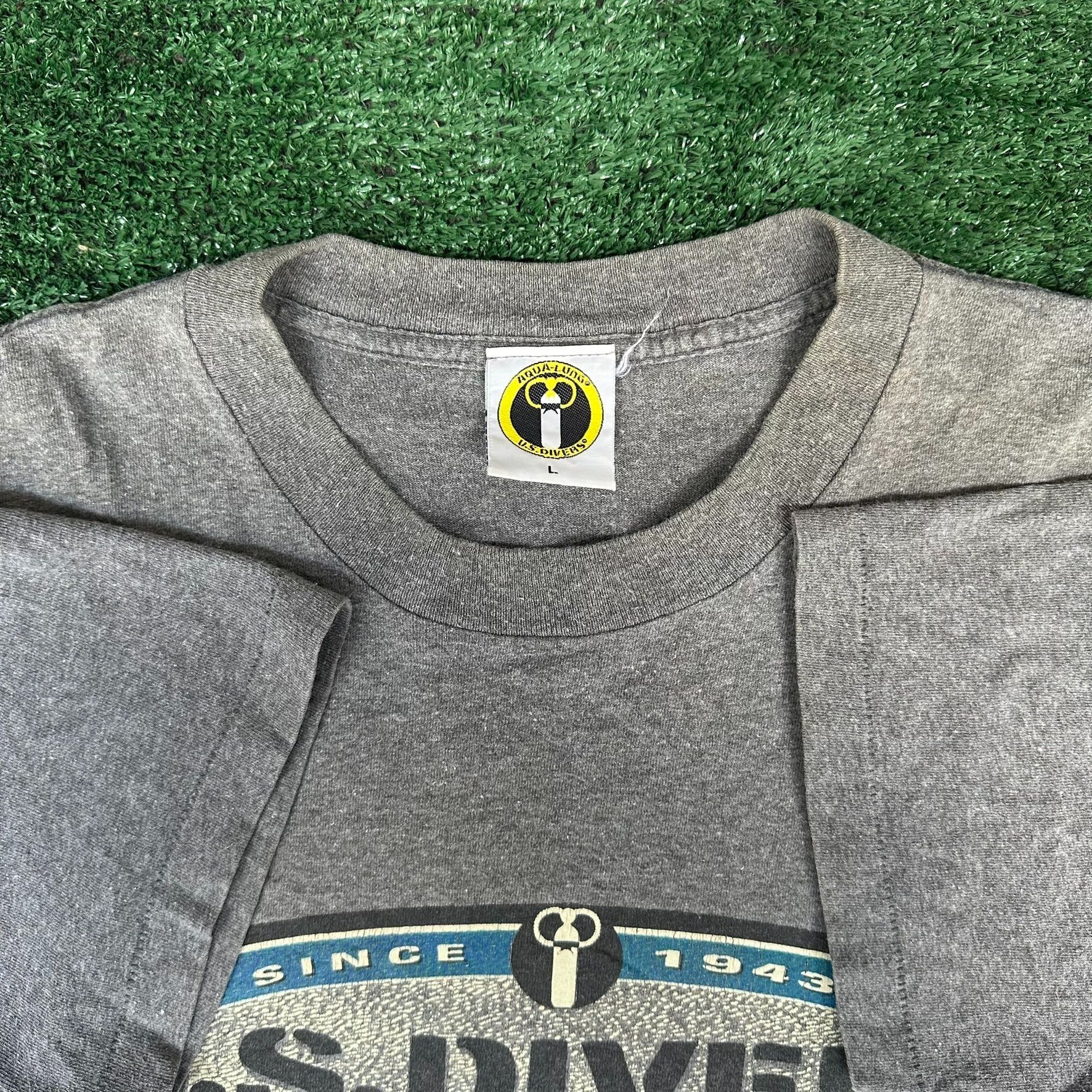 Vintage Vintage 90s US Divers Aqua Lung T-Shirt Gray L Single Stitch Size US L / EU 52-54 / 3 - 3 Thumbnail