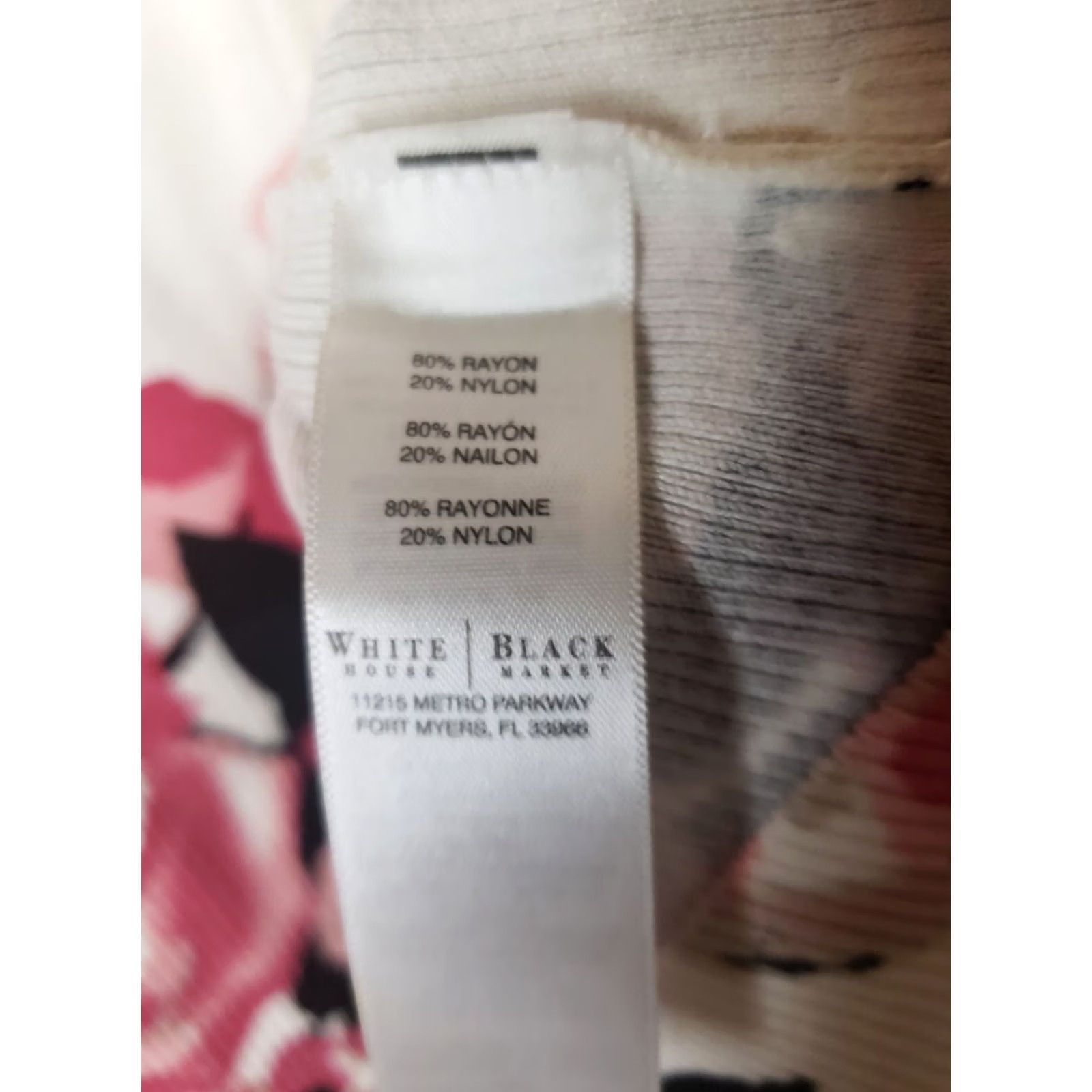 White House Black Market White House Black Market Blouse Women’s S Floral Knit V-Neck Button Long Sleeve Pink Black White Parfait Spring & Summer Casual Womens Size S / US 4 / IT 40 - 7 Thumbnail