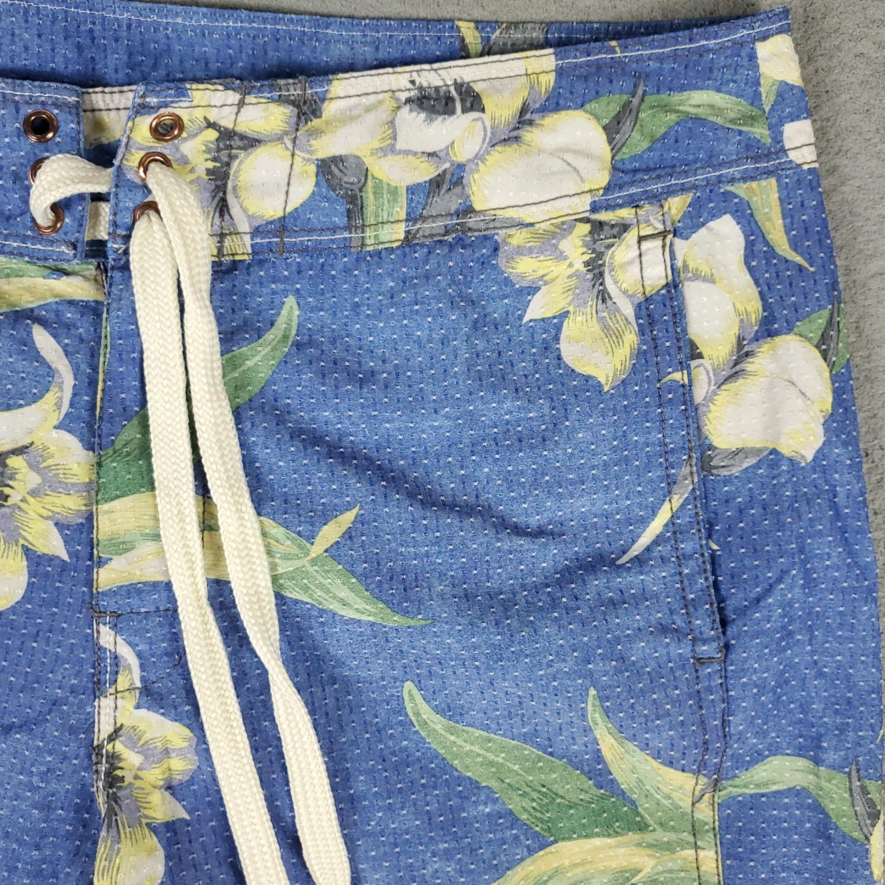 Tommy Bahama Tommy Bahama Shorts Mens 34 Blue Floral Swim Trunks Relax Board Shorts Summer Size US 34 / EU 50 - 3 Thumbnail