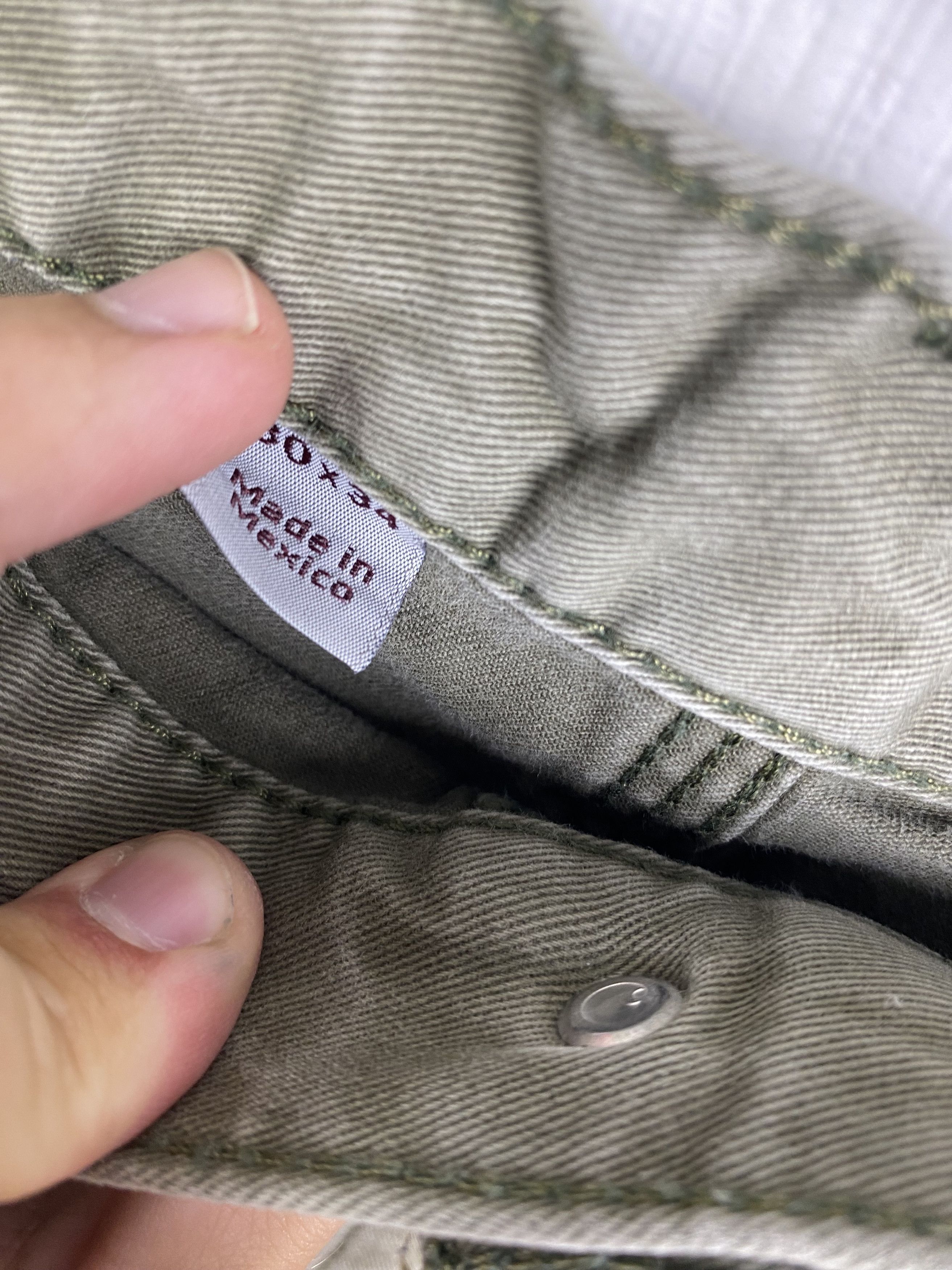 Carhartt Carhartt Khaki Shorts size 30 Size US 30 / EU 46 - 8 Thumbnail