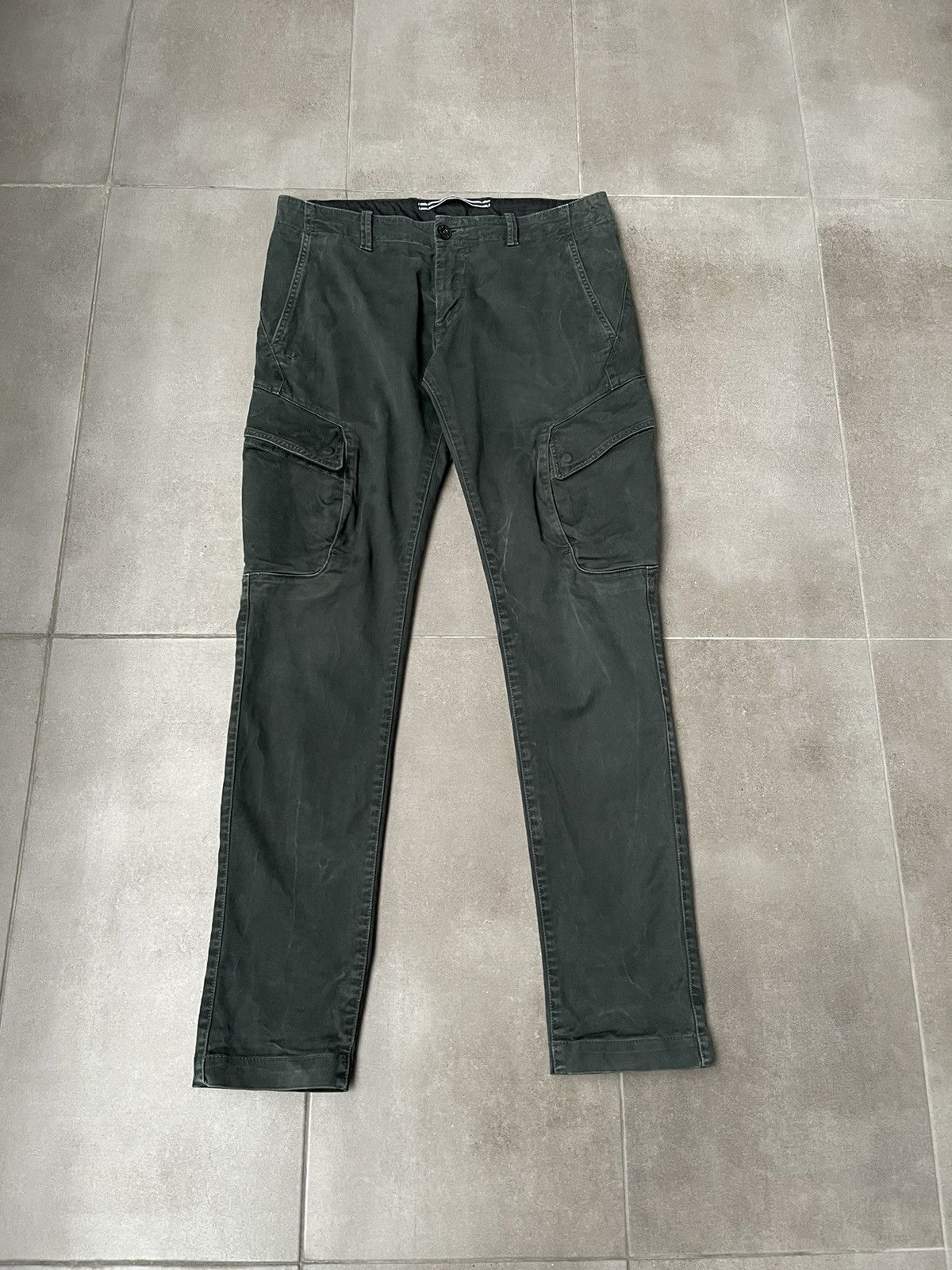 Stone Island SS20 Stone Island Washed Swamp Green Cargo Pants Size US 32 / EU 48 - 1 Thumbnail