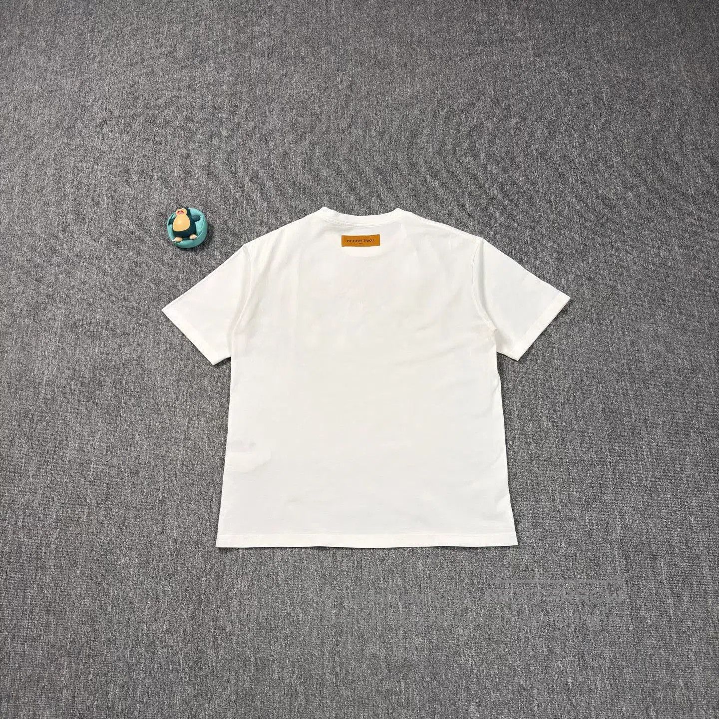 Louis Vuitton LV White Graffiti Short-Sleeve Shirt. Size US XL / EU 56 / 4 - 2 Thumbnail